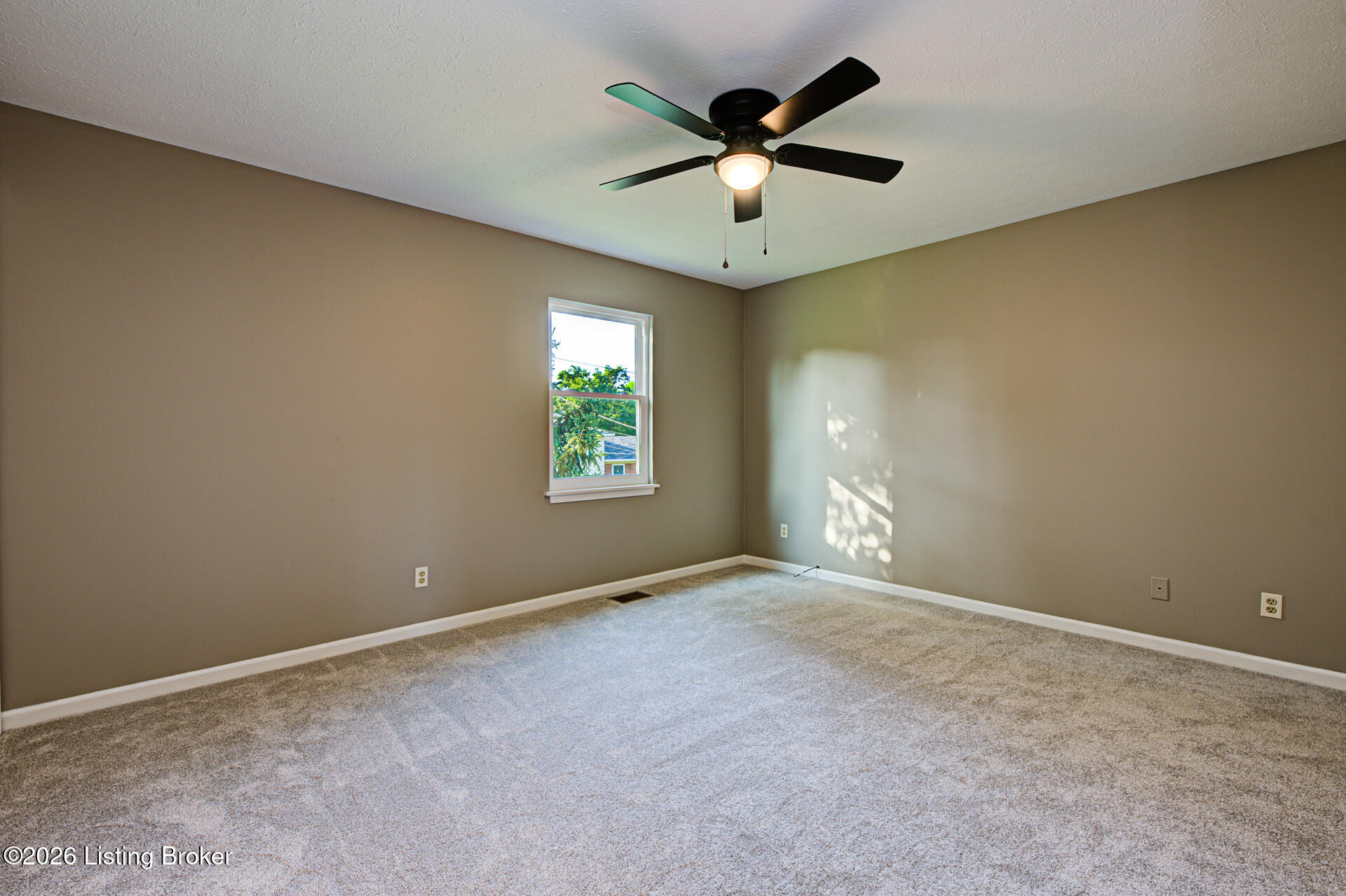 4318 Cara Way Property Photo 17