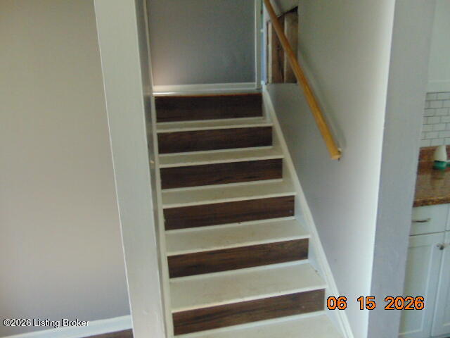 4815 Redmon Ct Property Photo 8
