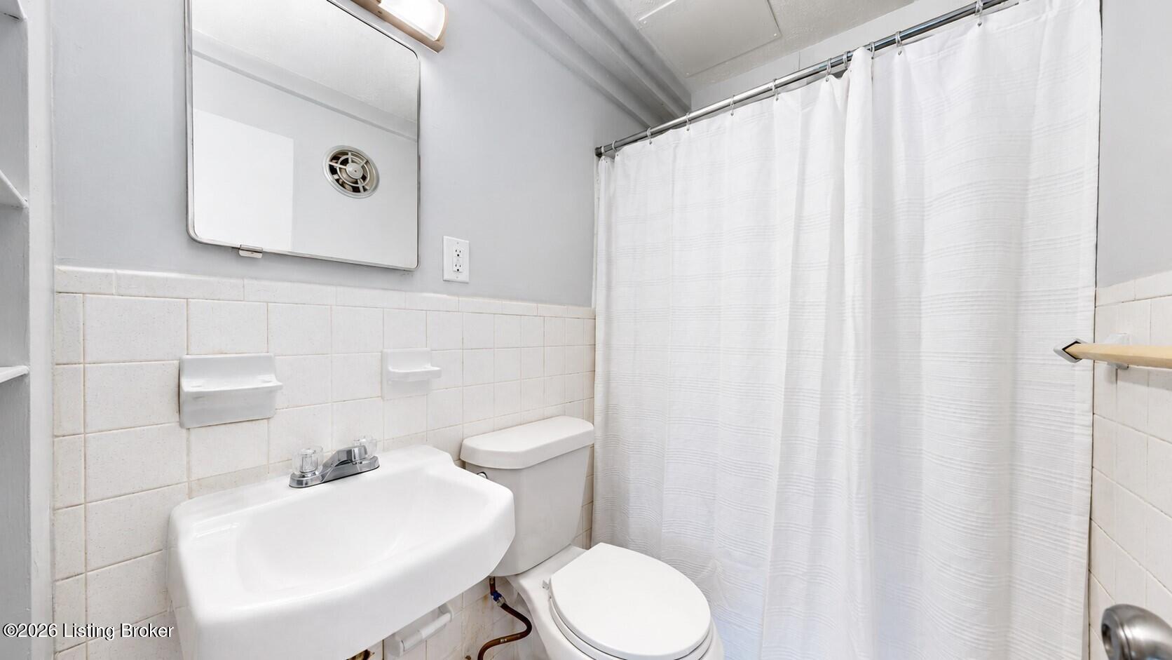 1122 Garvin Pl Property Photo 13