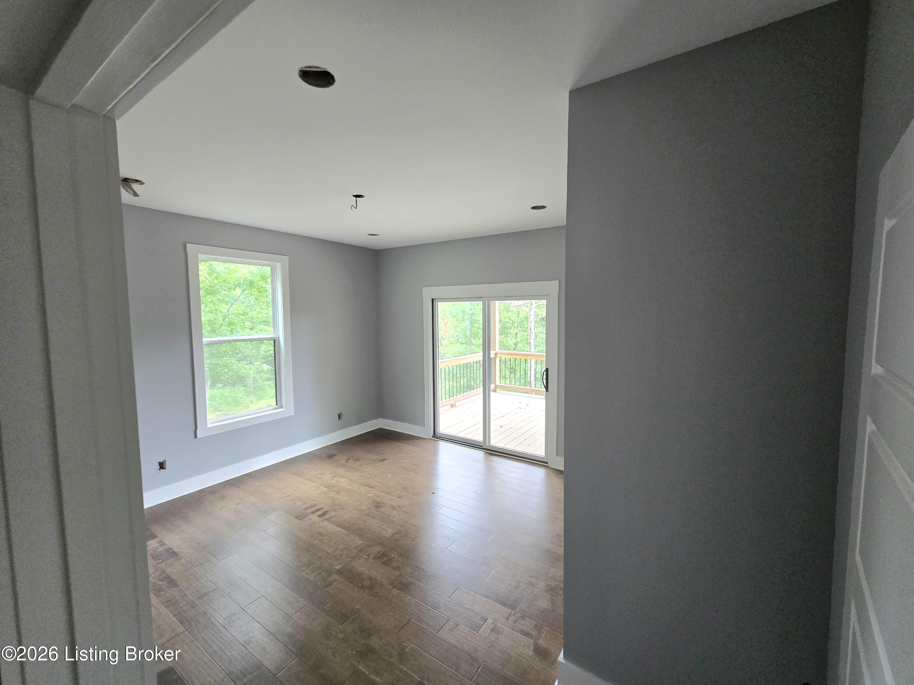 1045 Hunting Ground Rd Property Photo 9