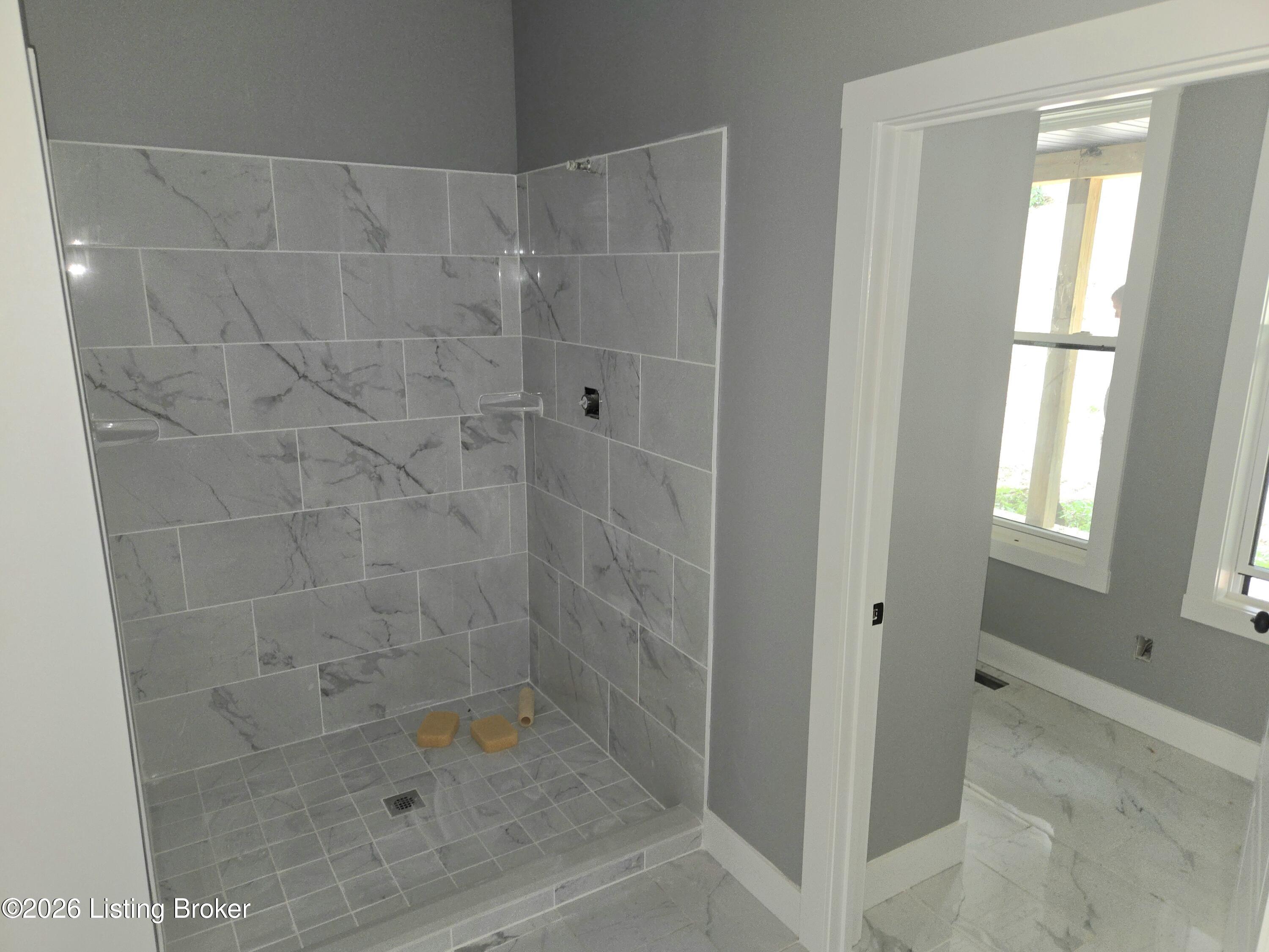1045 Hunting Ground Rd Property Photo 13