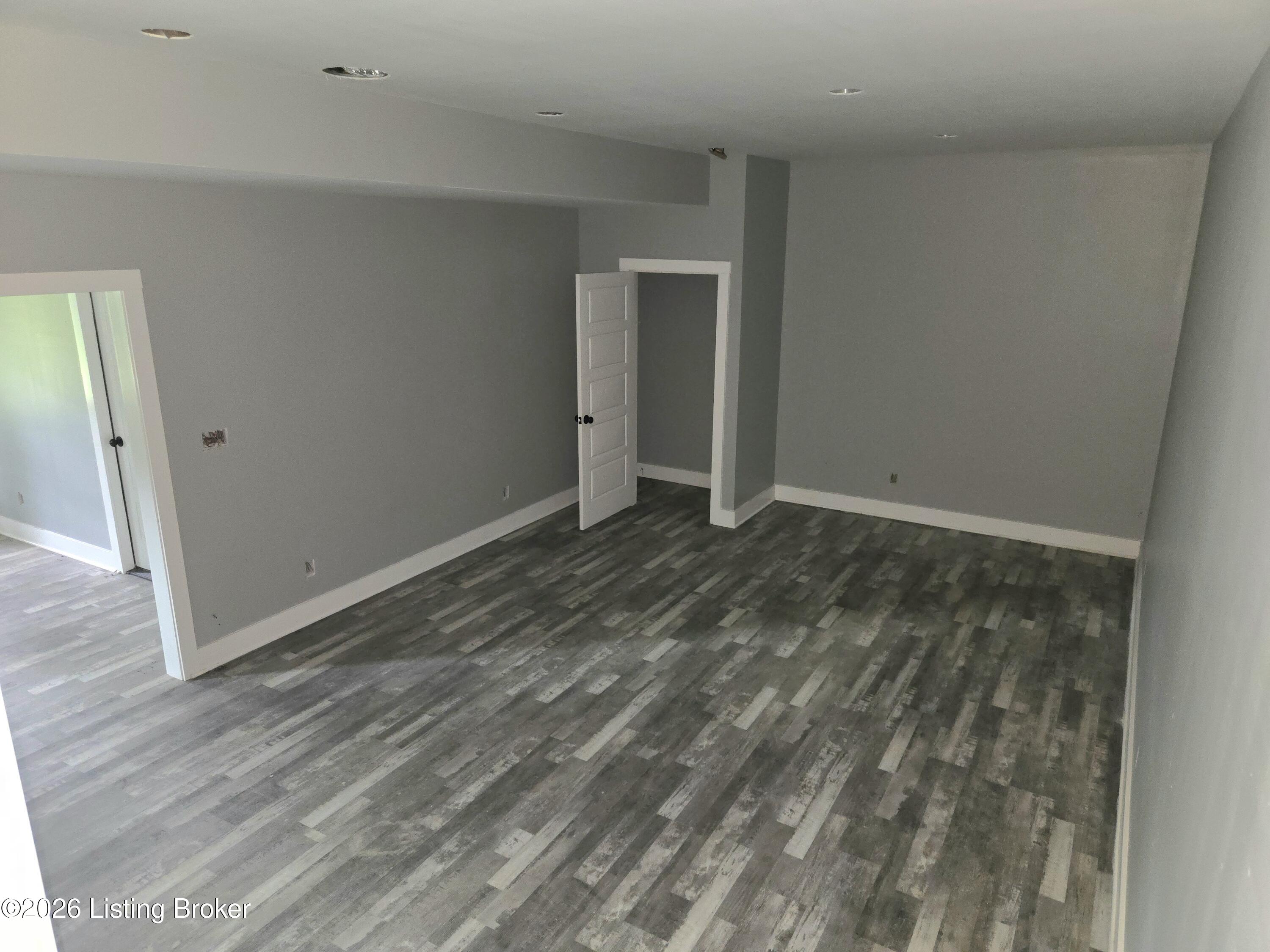 1045 Hunting Ground Rd Property Photo 29
