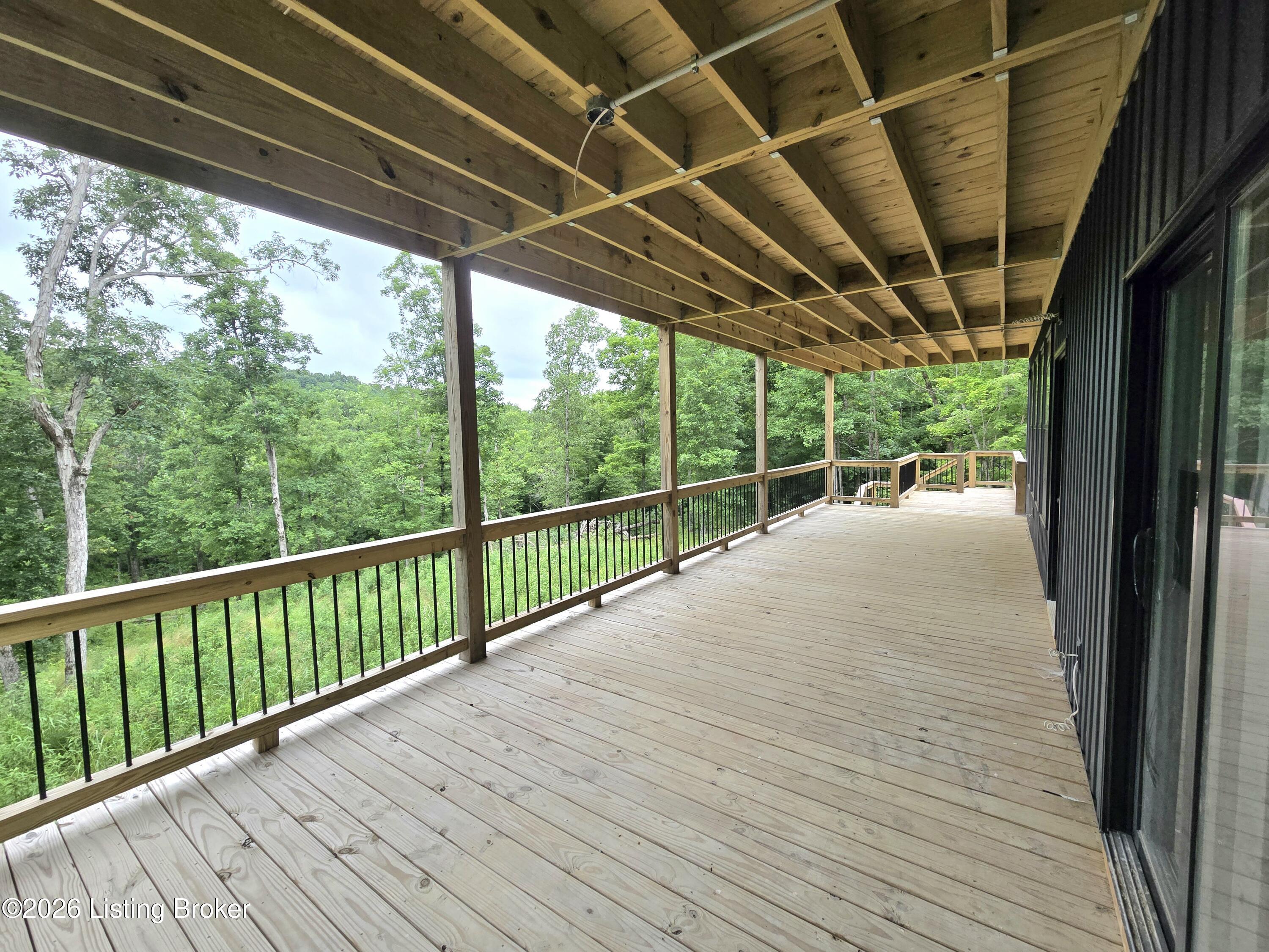 1045 Hunting Ground Rd Property Photo 35
