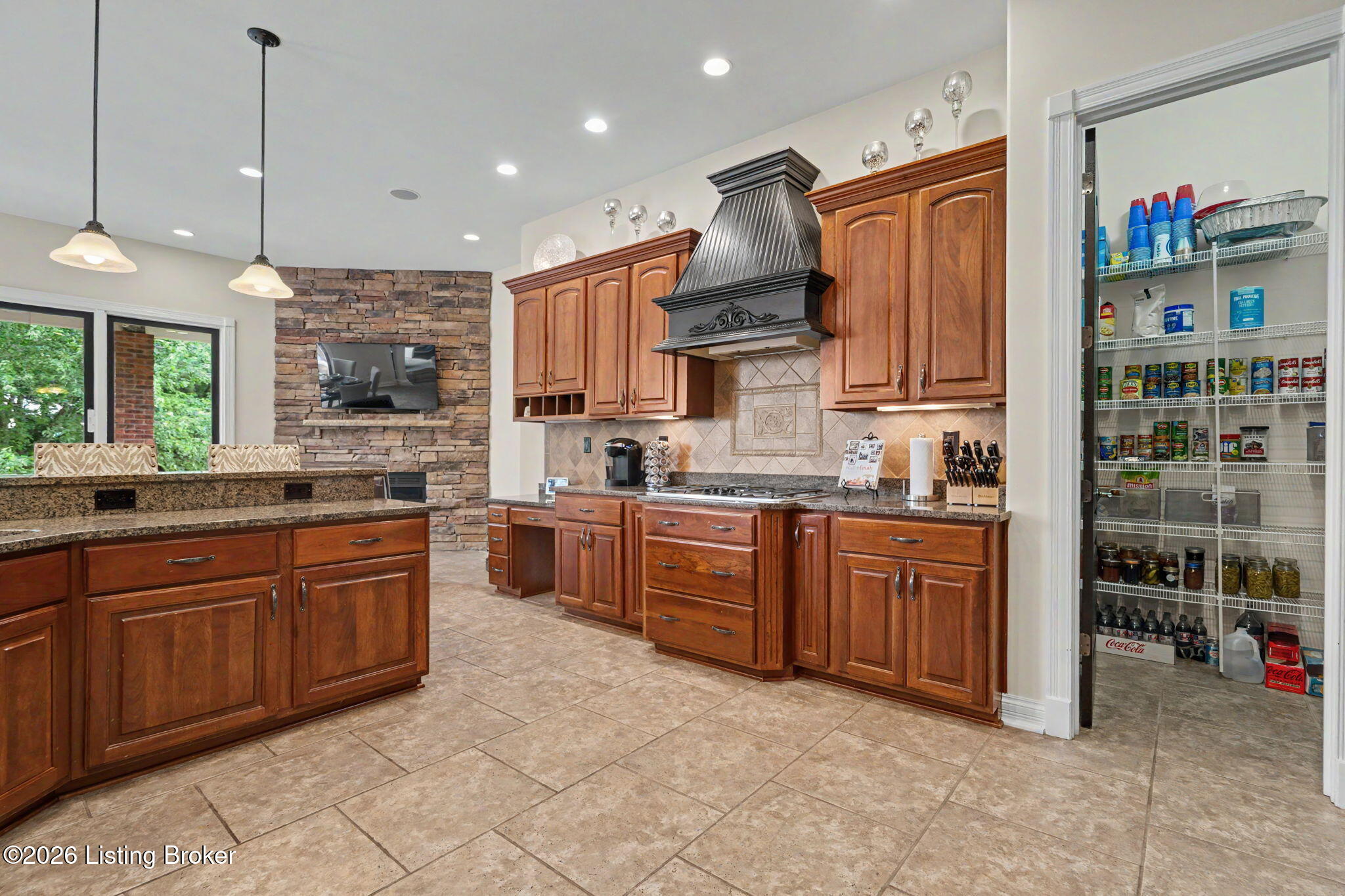 2126 Highland Springs Pl Property Photo 52