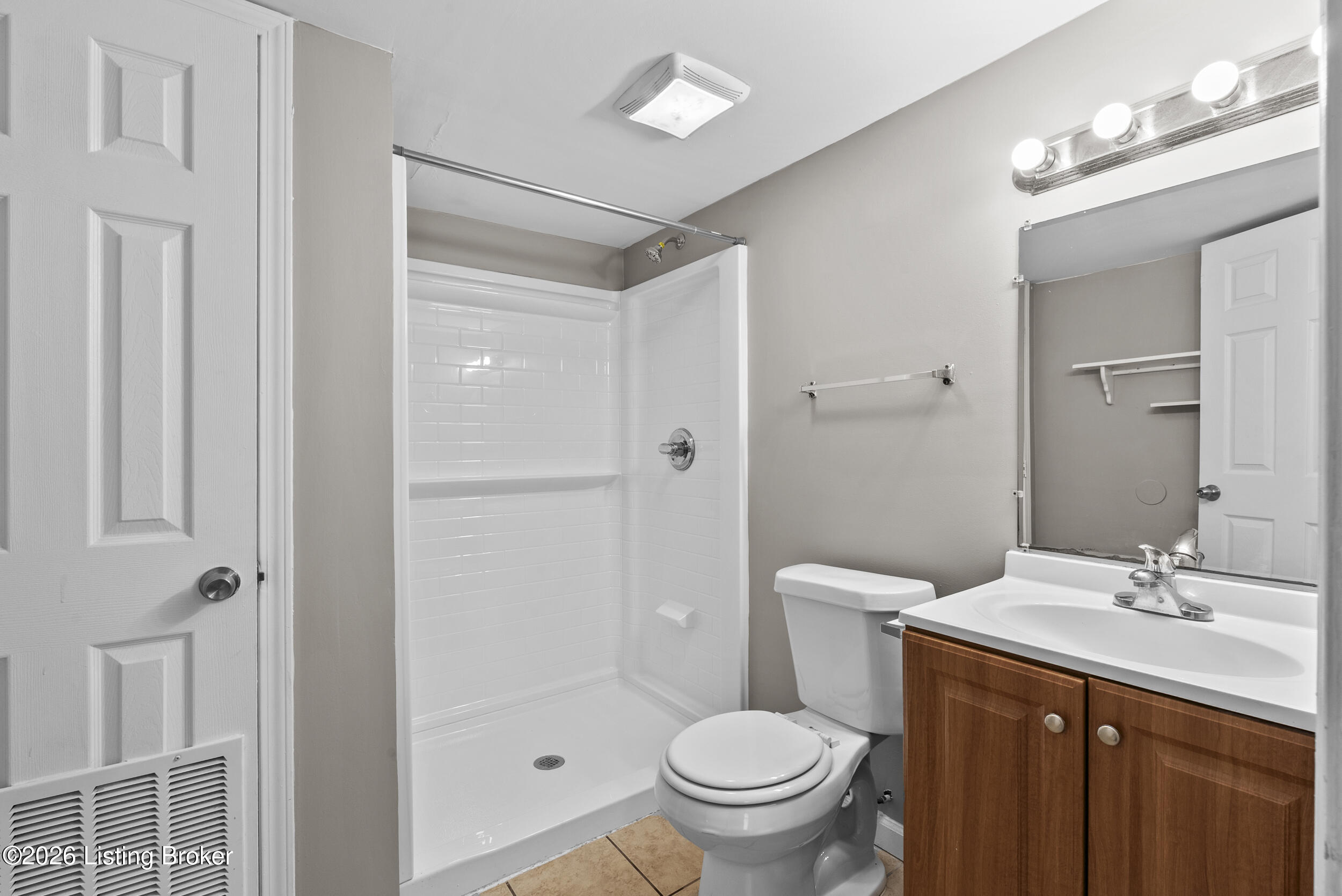 1263 Forest Dr Property Photo 16