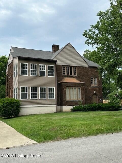 1637 Deerwood Ave