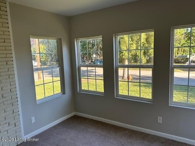 1637 Deerwood Ave Property Photo 8