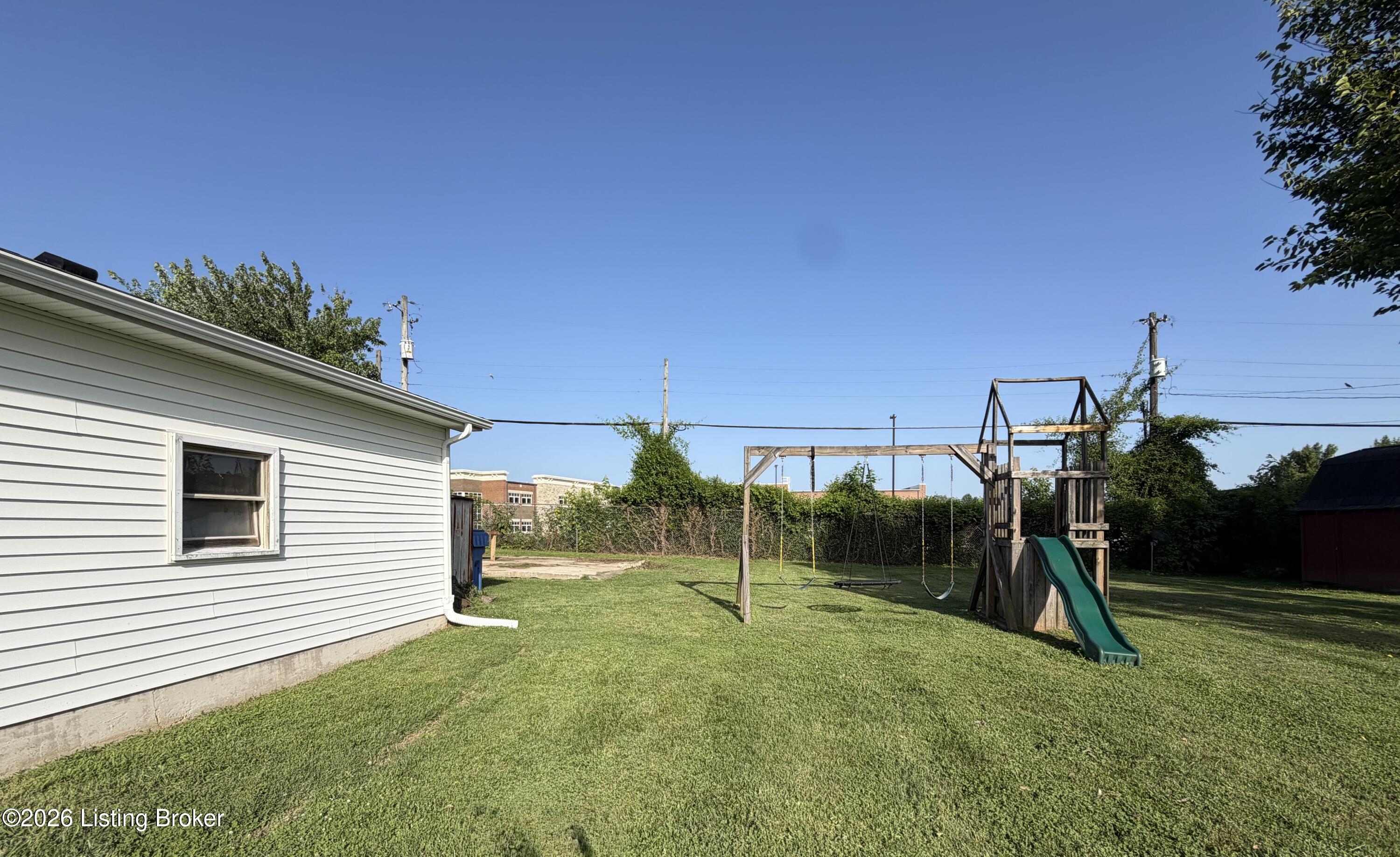 105 Sunset Dr Property Photo 32