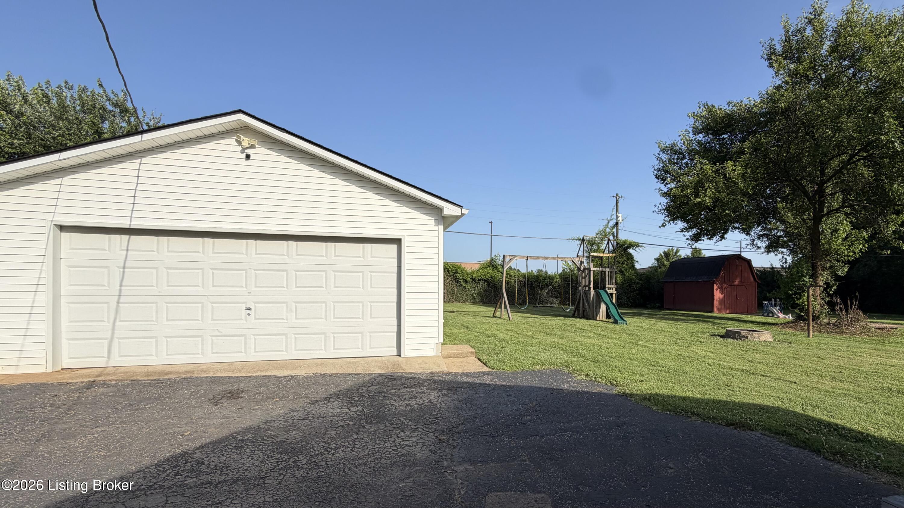 105 Sunset Dr Property Photo 33