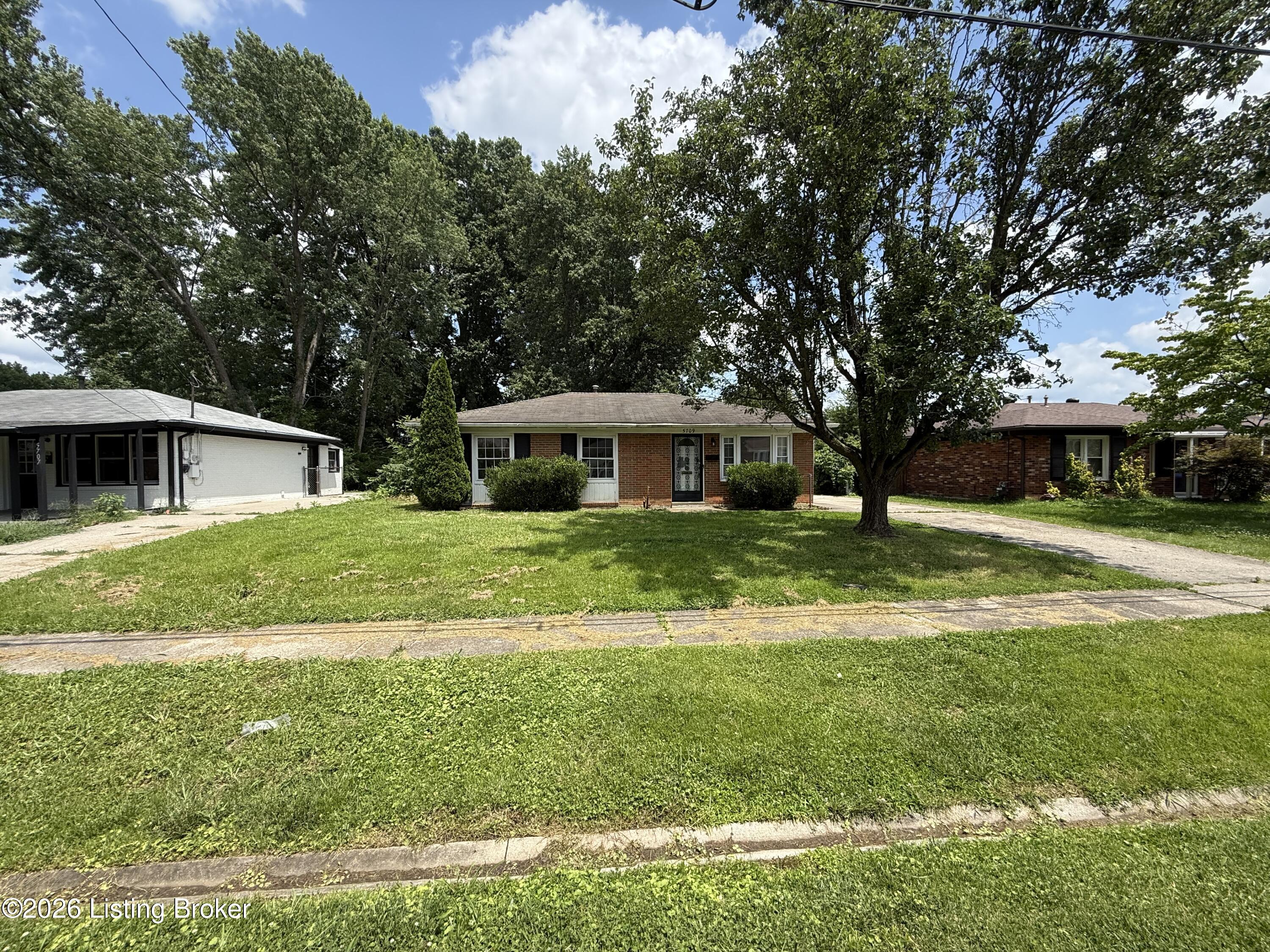5709 Elmer Ln Property Photo 1