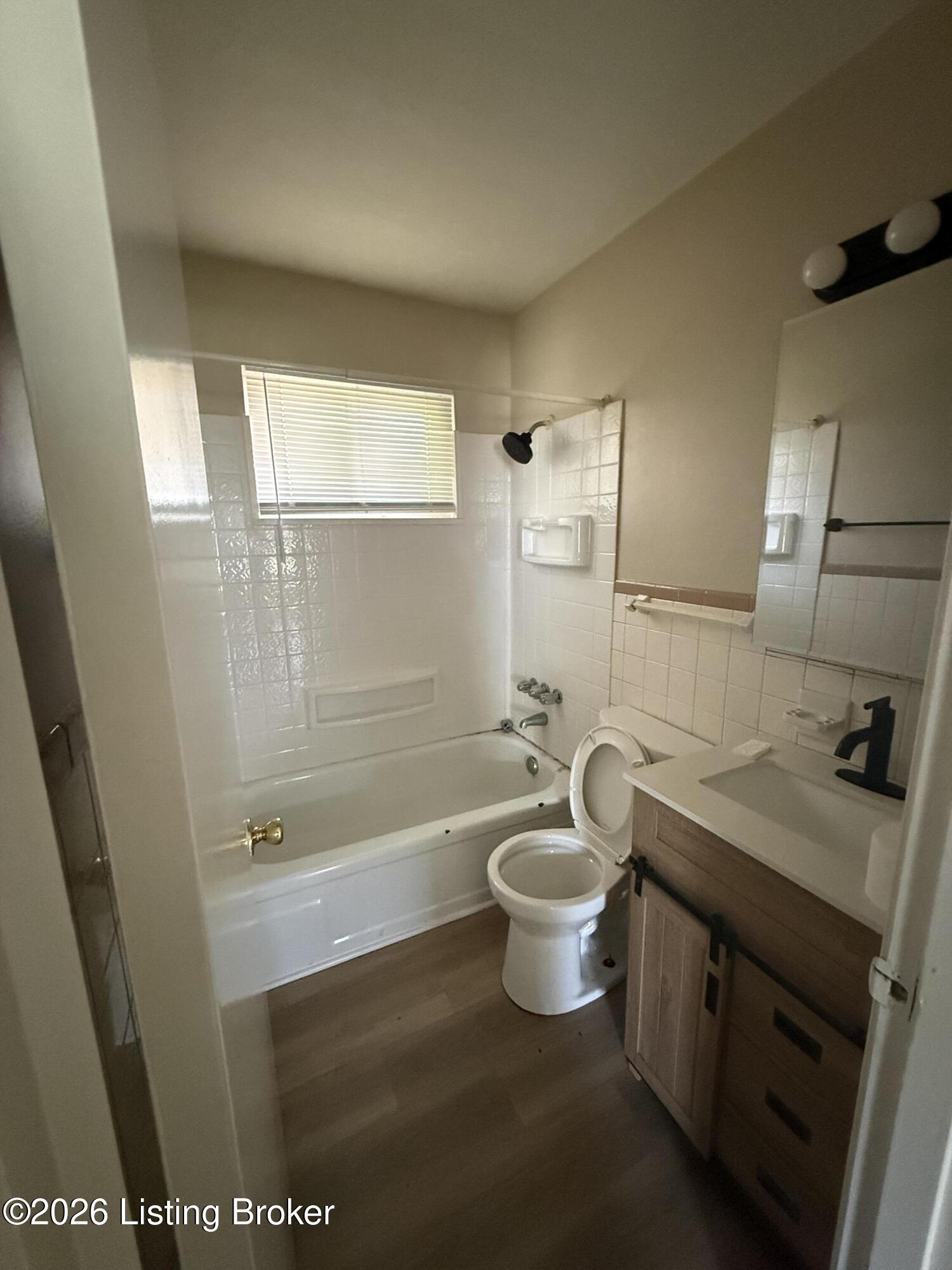 5709 Elmer Ln Property Photo 12