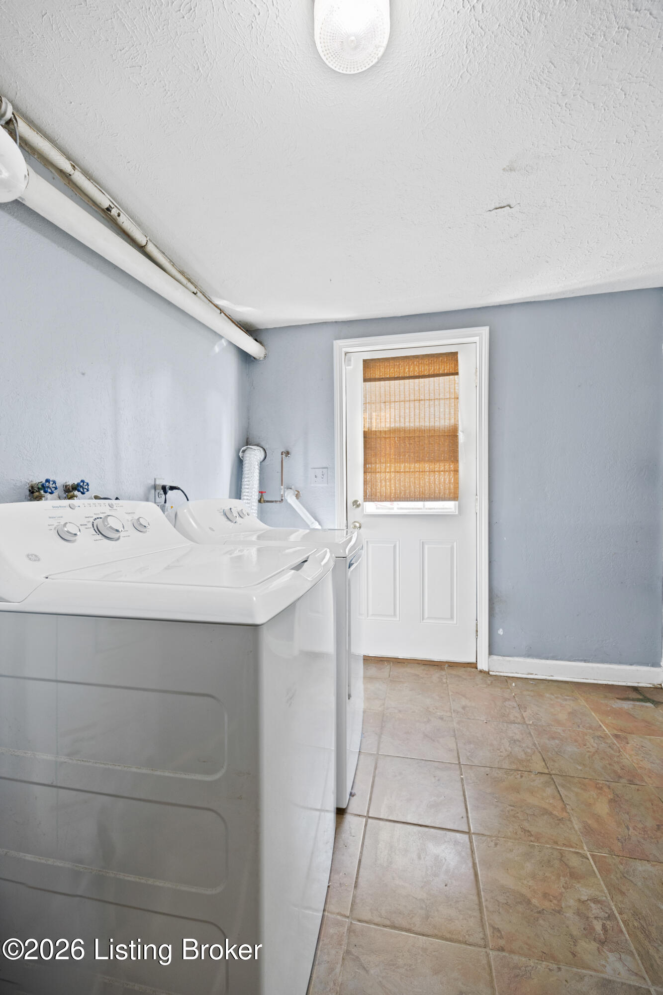 1033 Clayborne Rd Property Photo 16