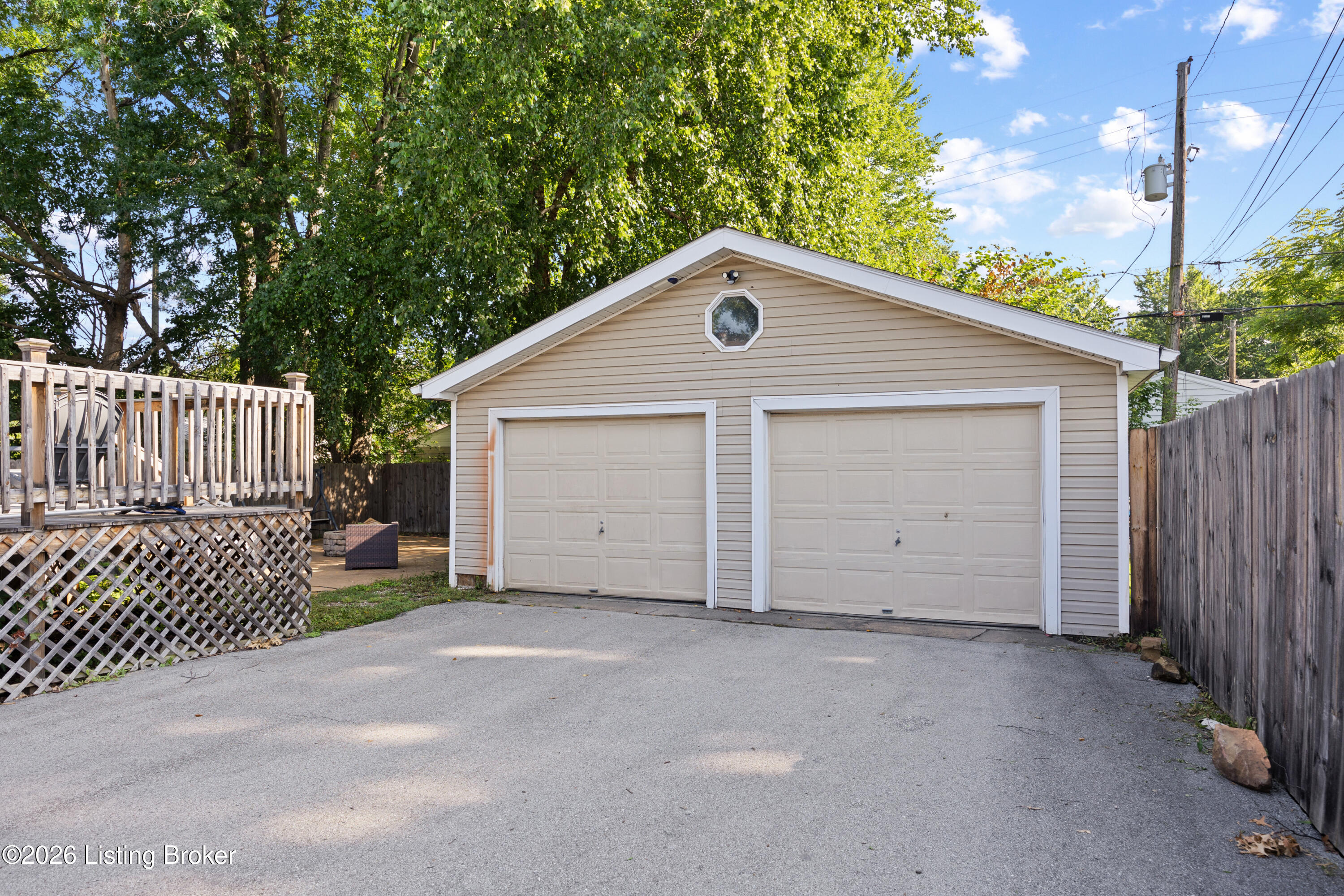 1033 Clayborne Rd Property Photo 24