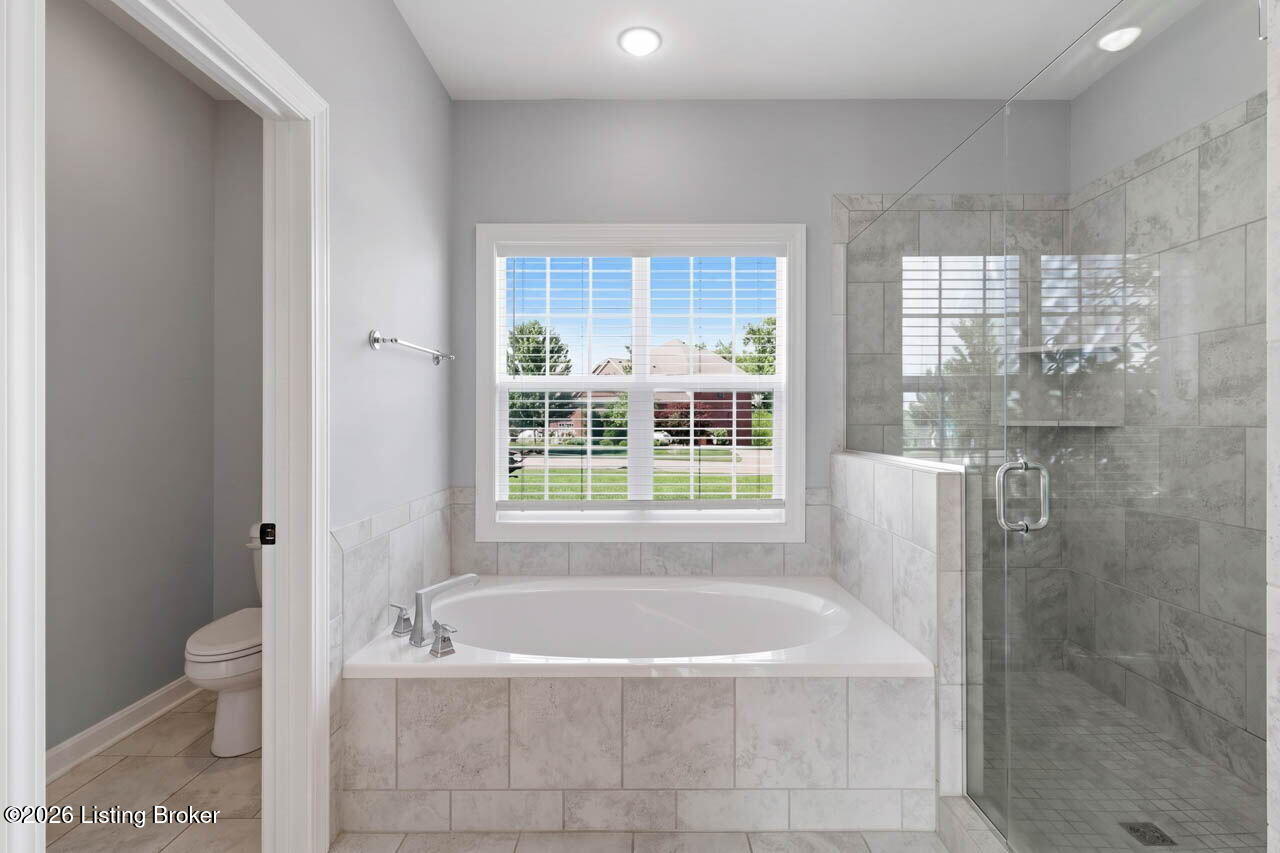 17400 Shakes Creek Dr Property Photo 34