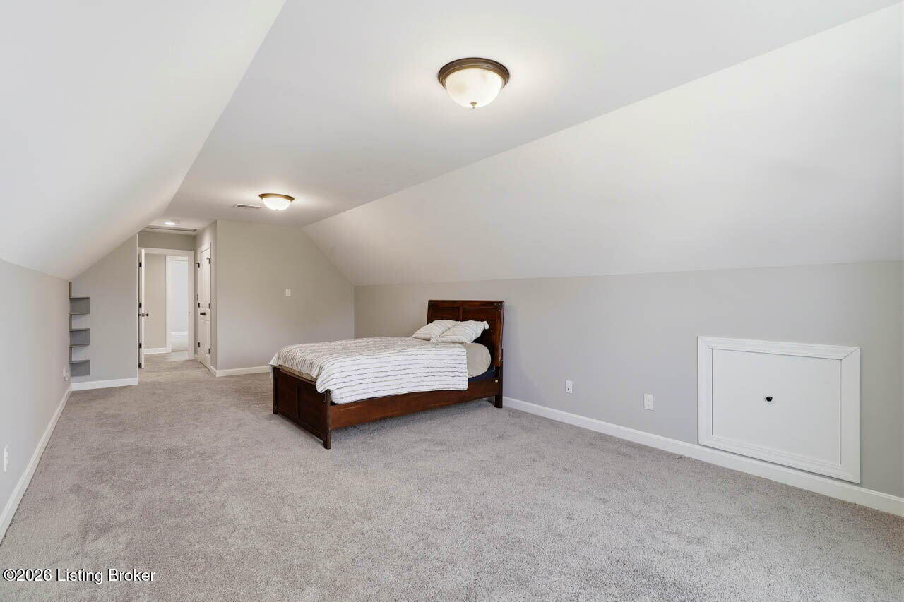 17400 Shakes Creek Dr Property Photo 47