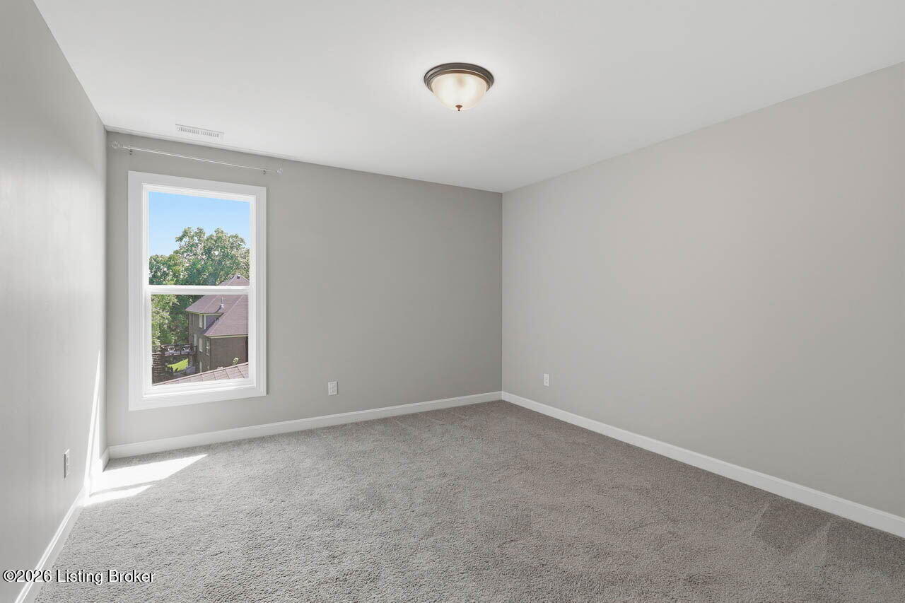 17400 Shakes Creek Dr Property Photo 52