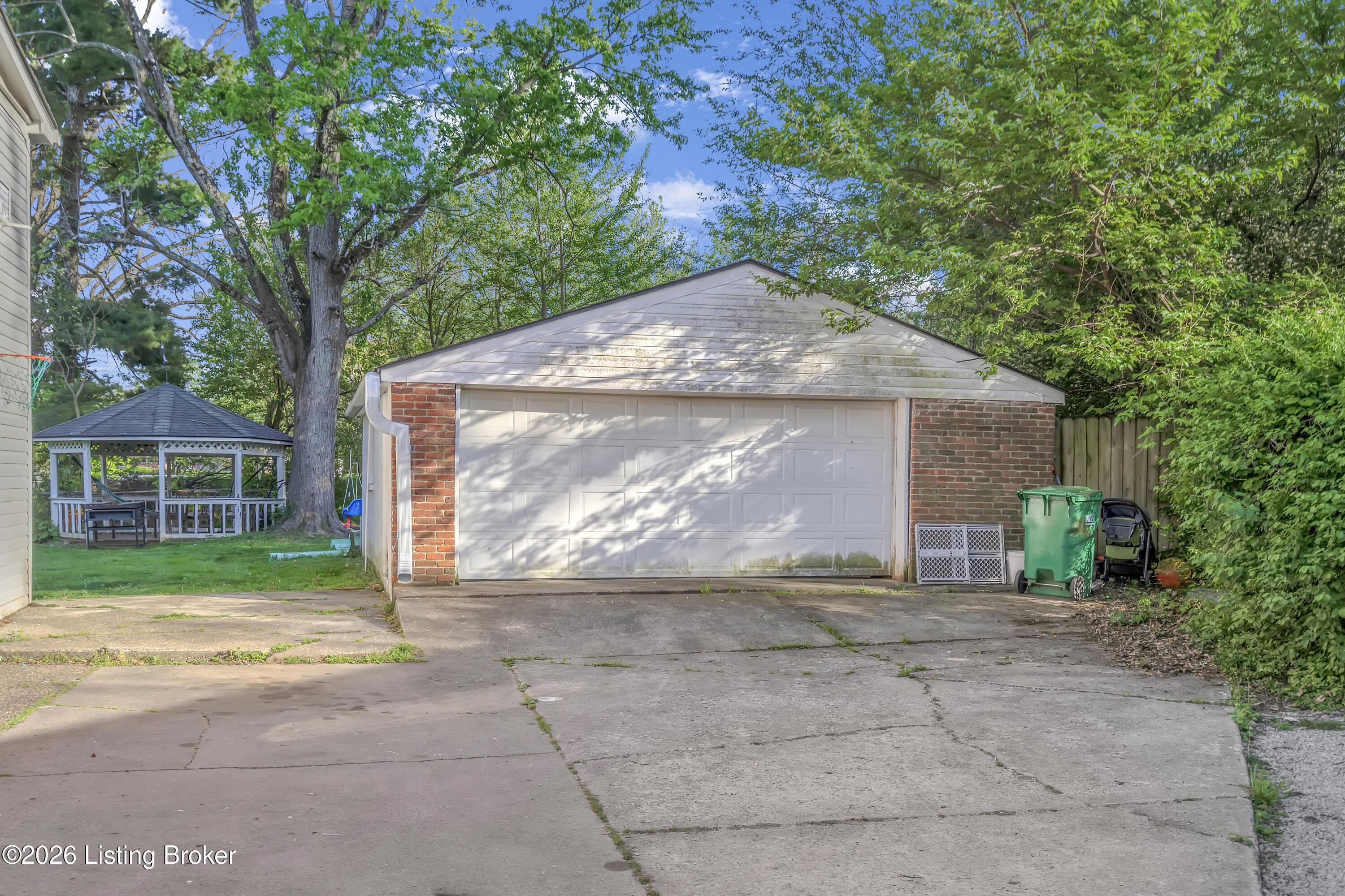 7718 Saint Bernard Ct Property Photo 22