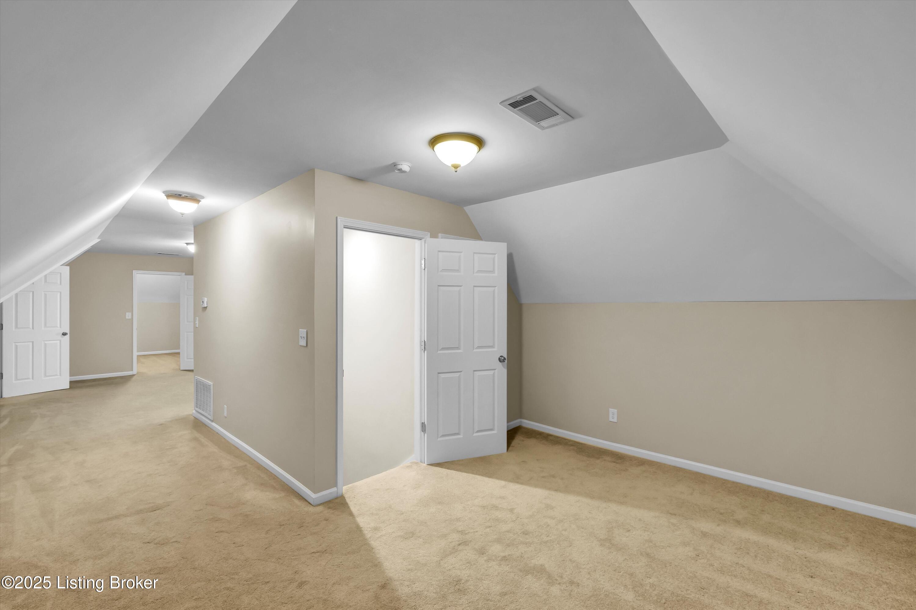 11605 Brentlinger Ln Property Photo 21