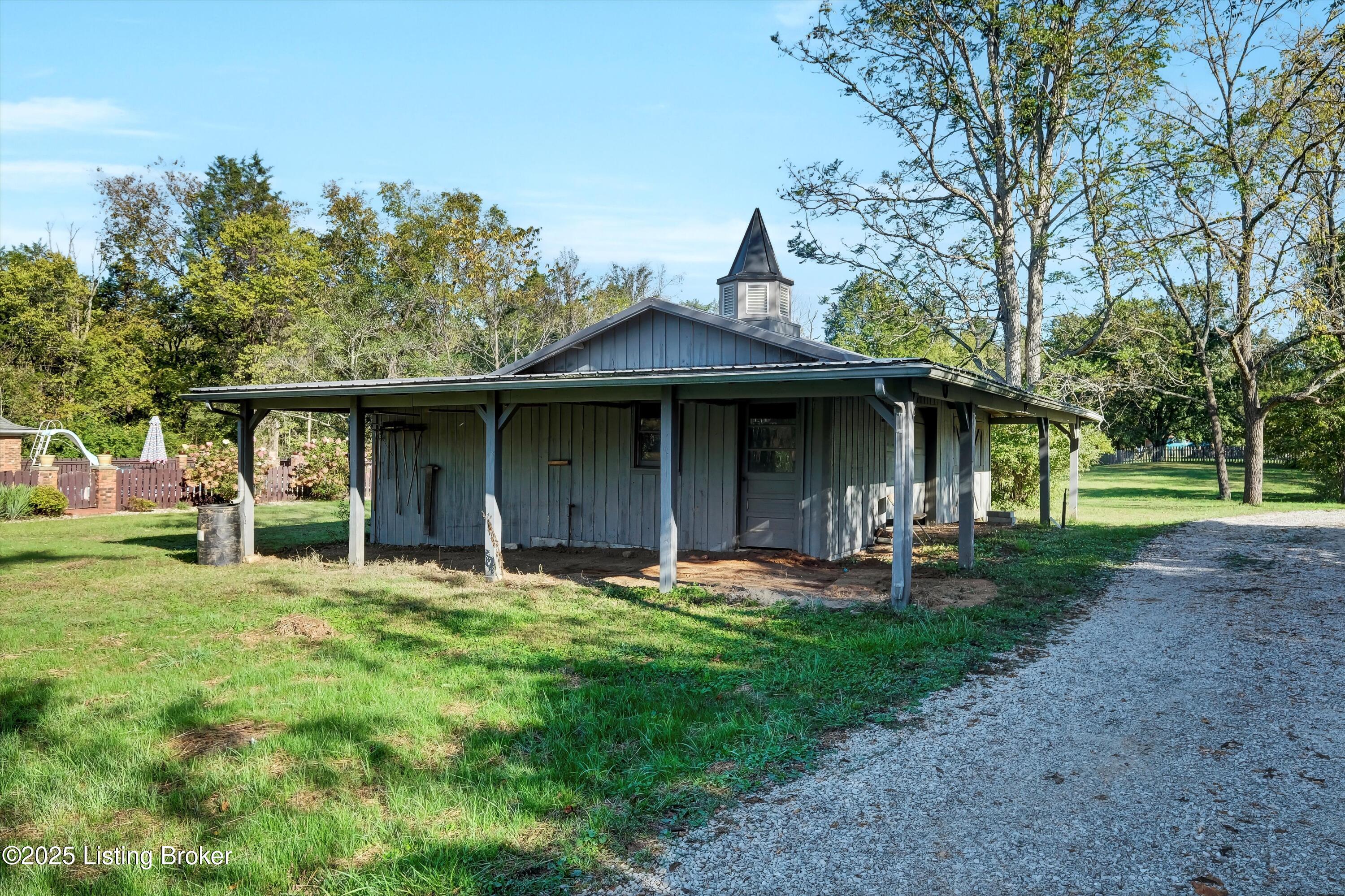 11605 Brentlinger Ln Property Photo 27