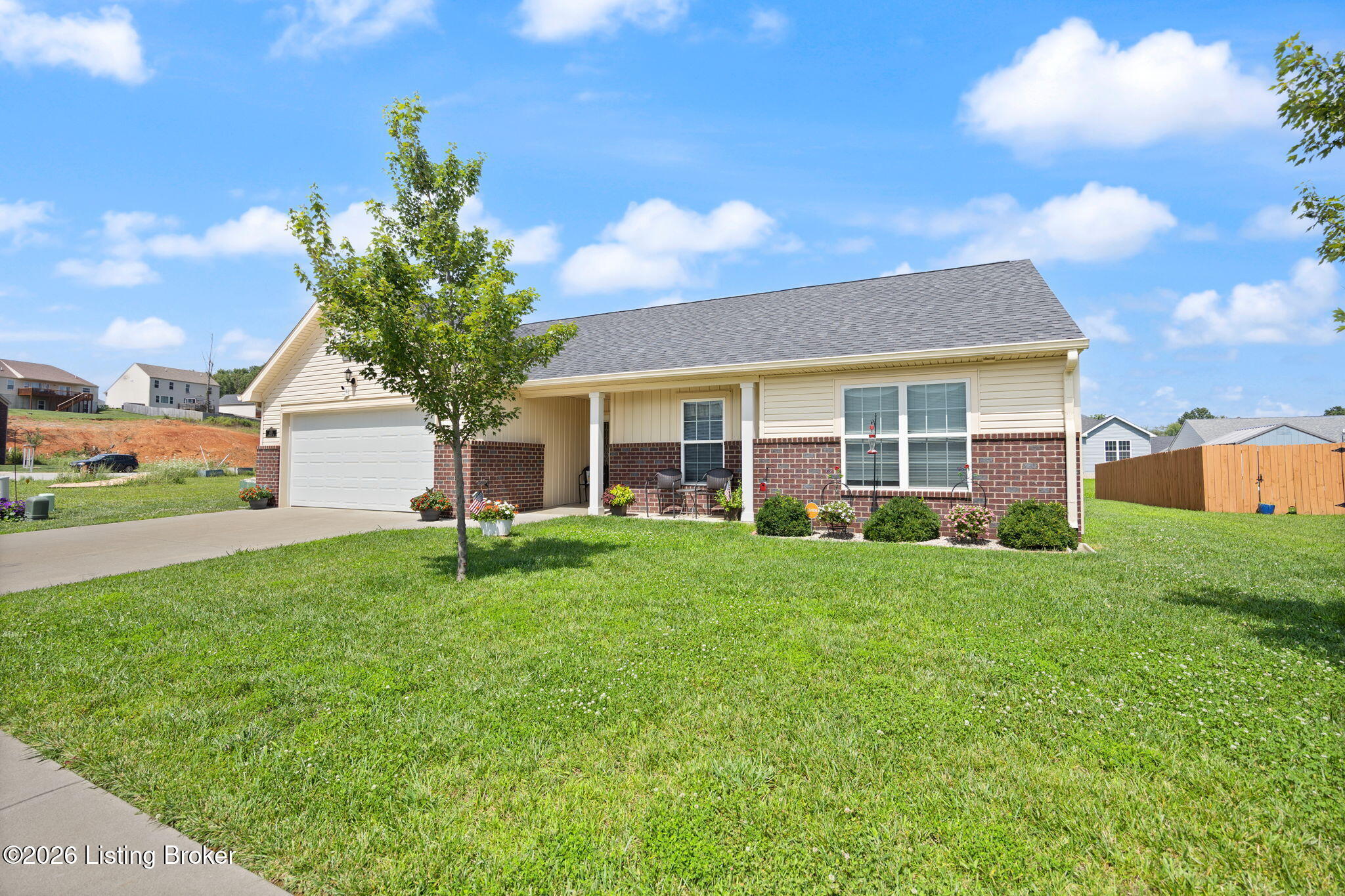 409 Lambrusco Way Property Photo 1