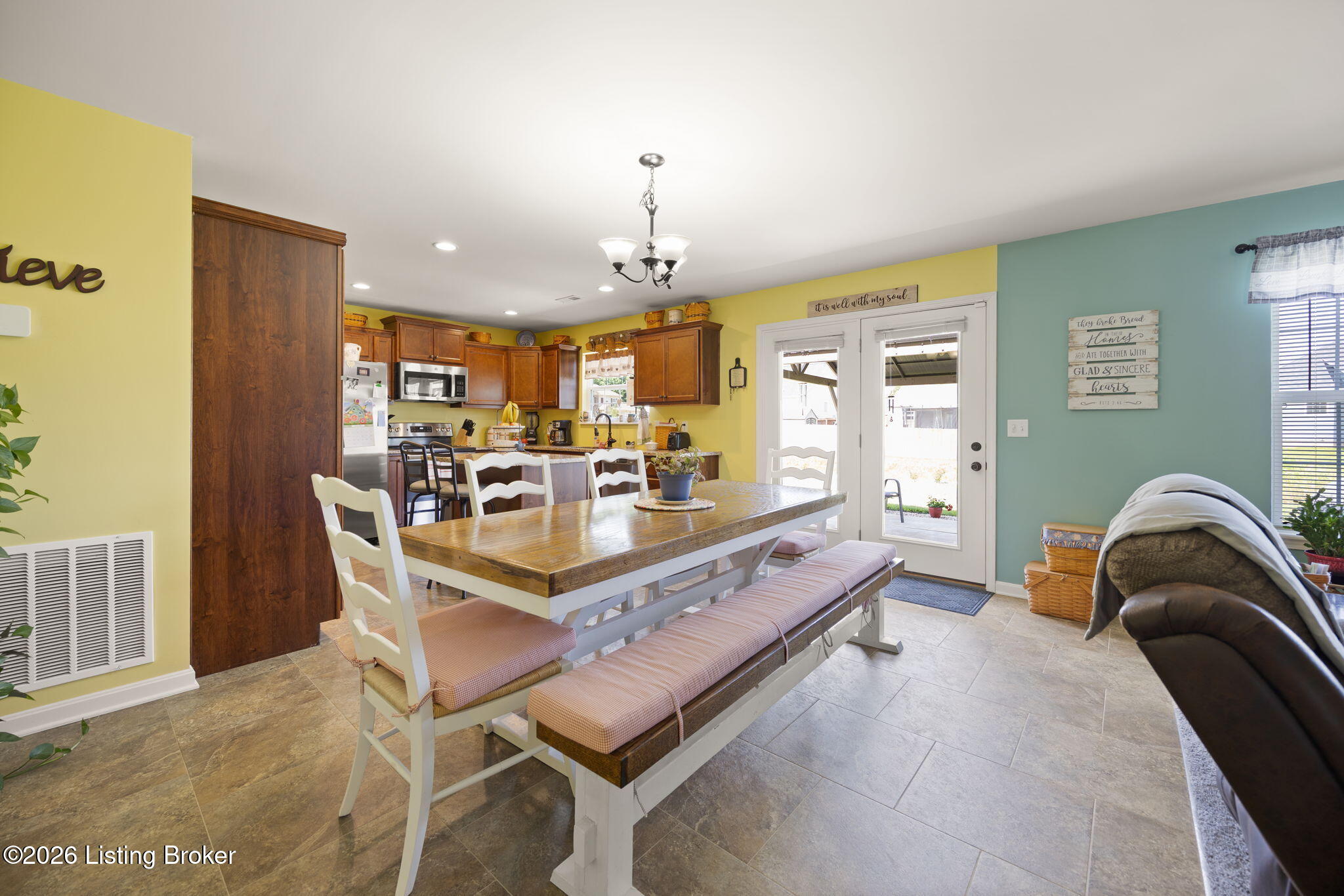 409 Lambrusco Way Property Photo 21