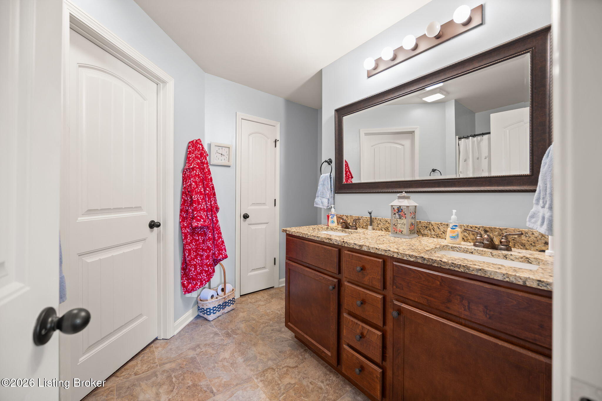 409 Lambrusco Way Property Photo 37