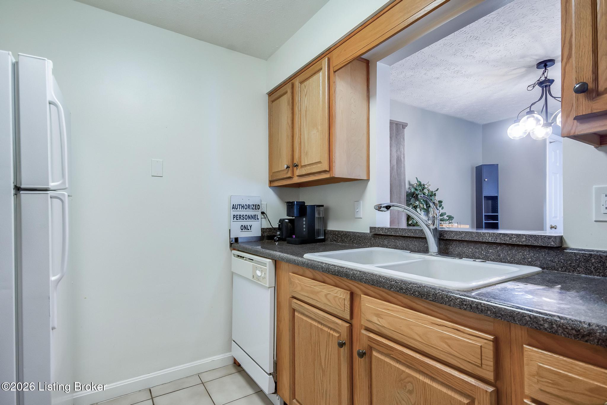 1229 Westlynne Way Apt 5 Property Photo 12