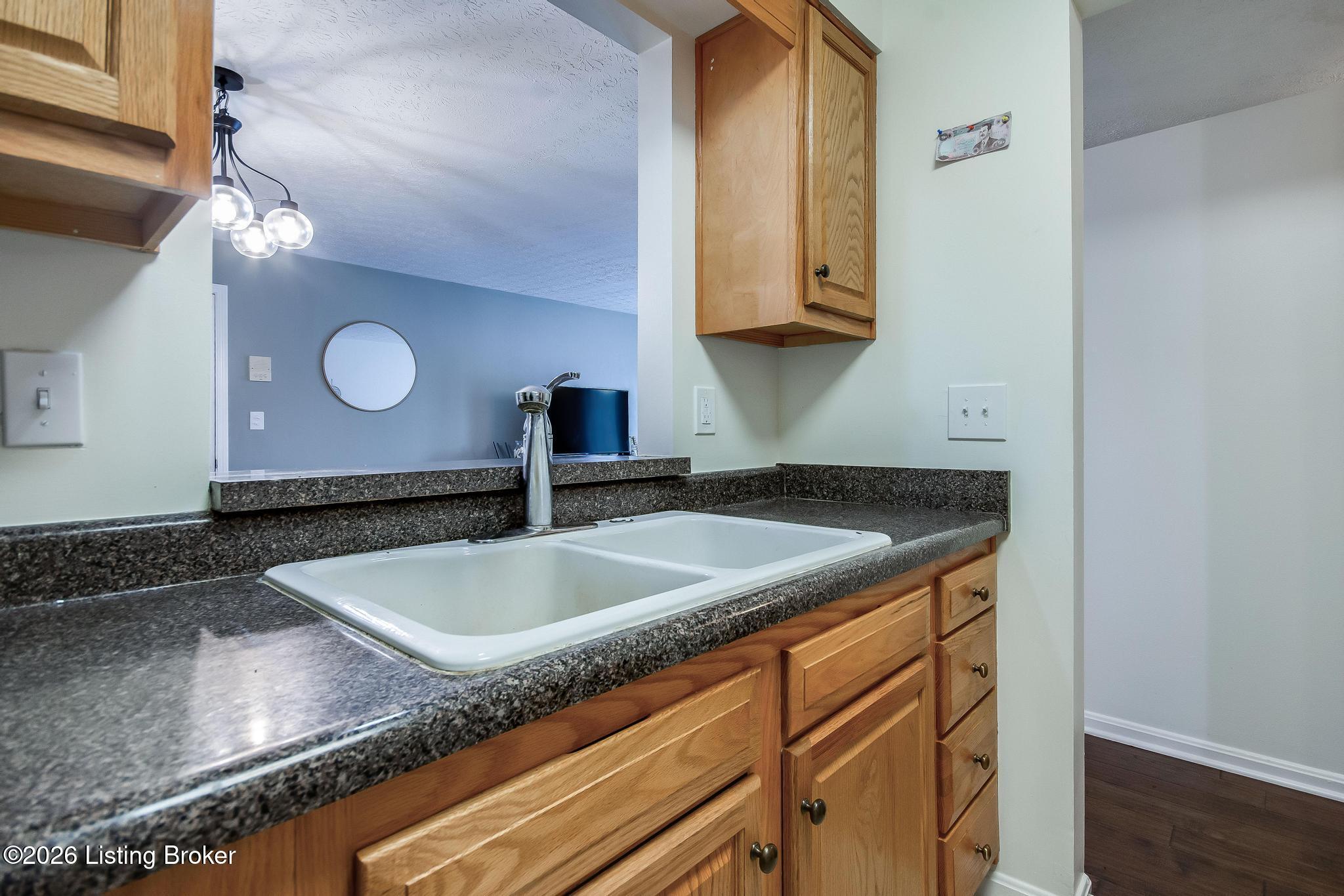 1229 Westlynne Way Apt 5 Property Photo 13