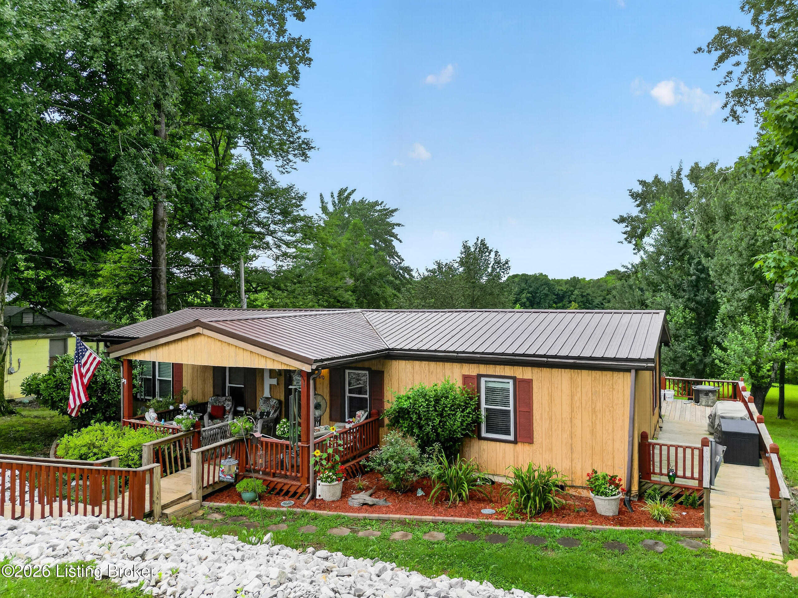 370 Circle Hill Rd Property Photo 40