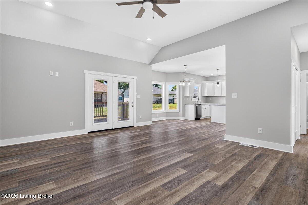 207 Bischoff Way Property Photo 6