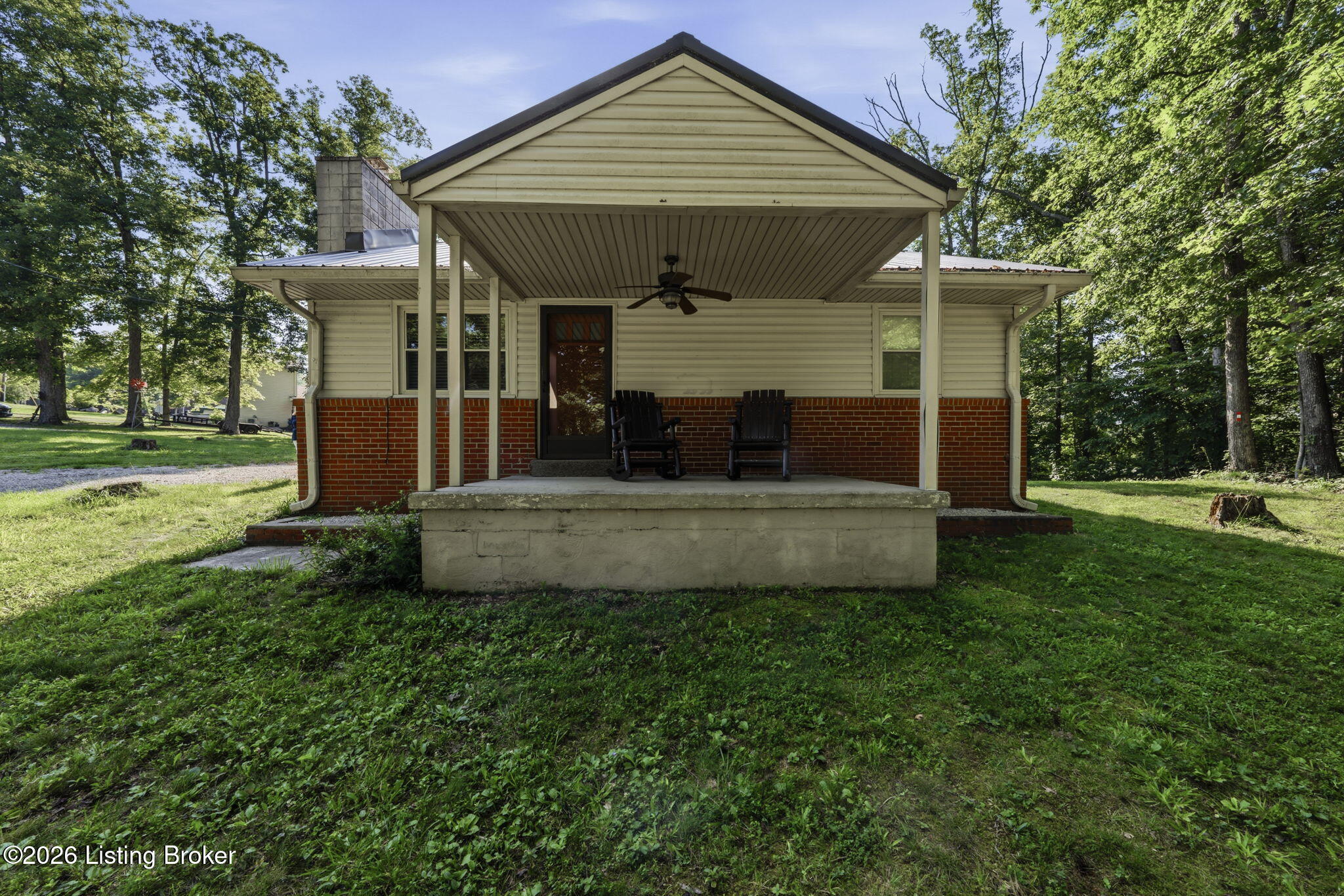 133 Fairview Rdg Rd Property Photo 2