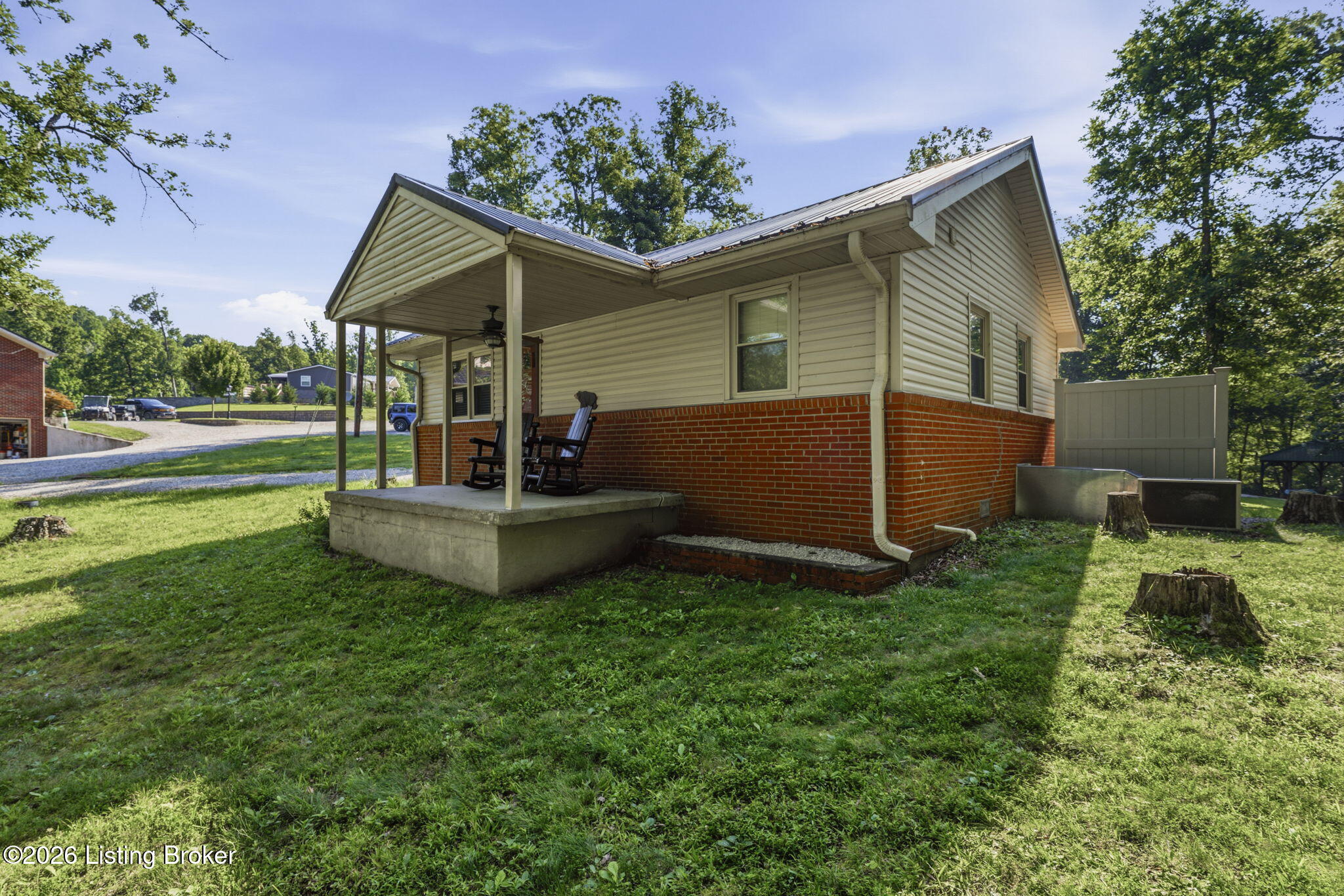 133 Fairview Rdg Rd Property Photo 3