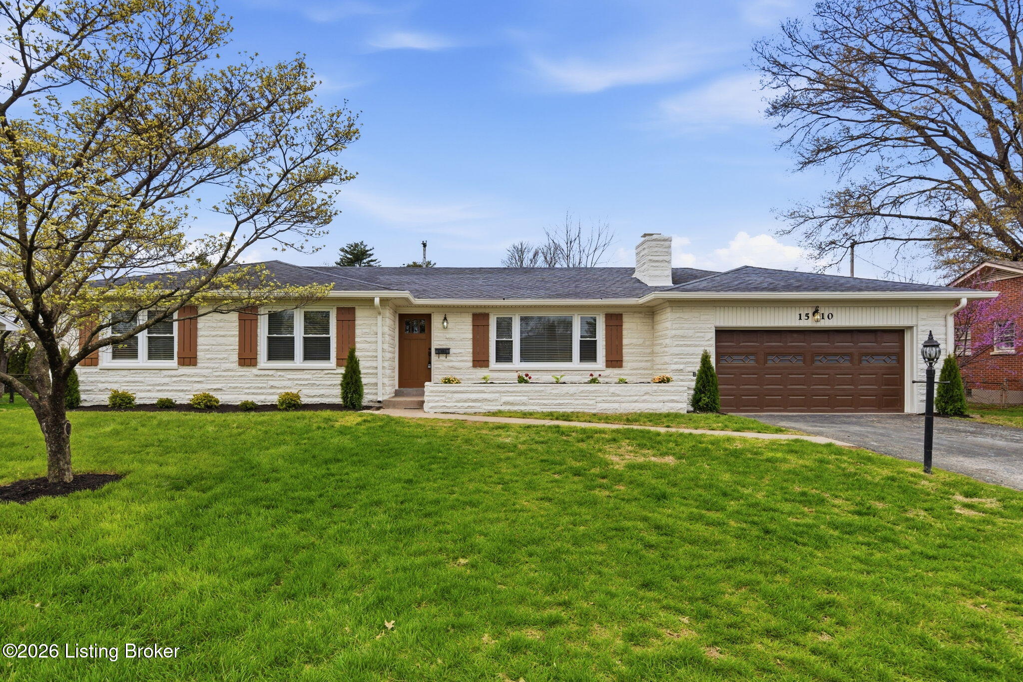 1510 Vivian Ln