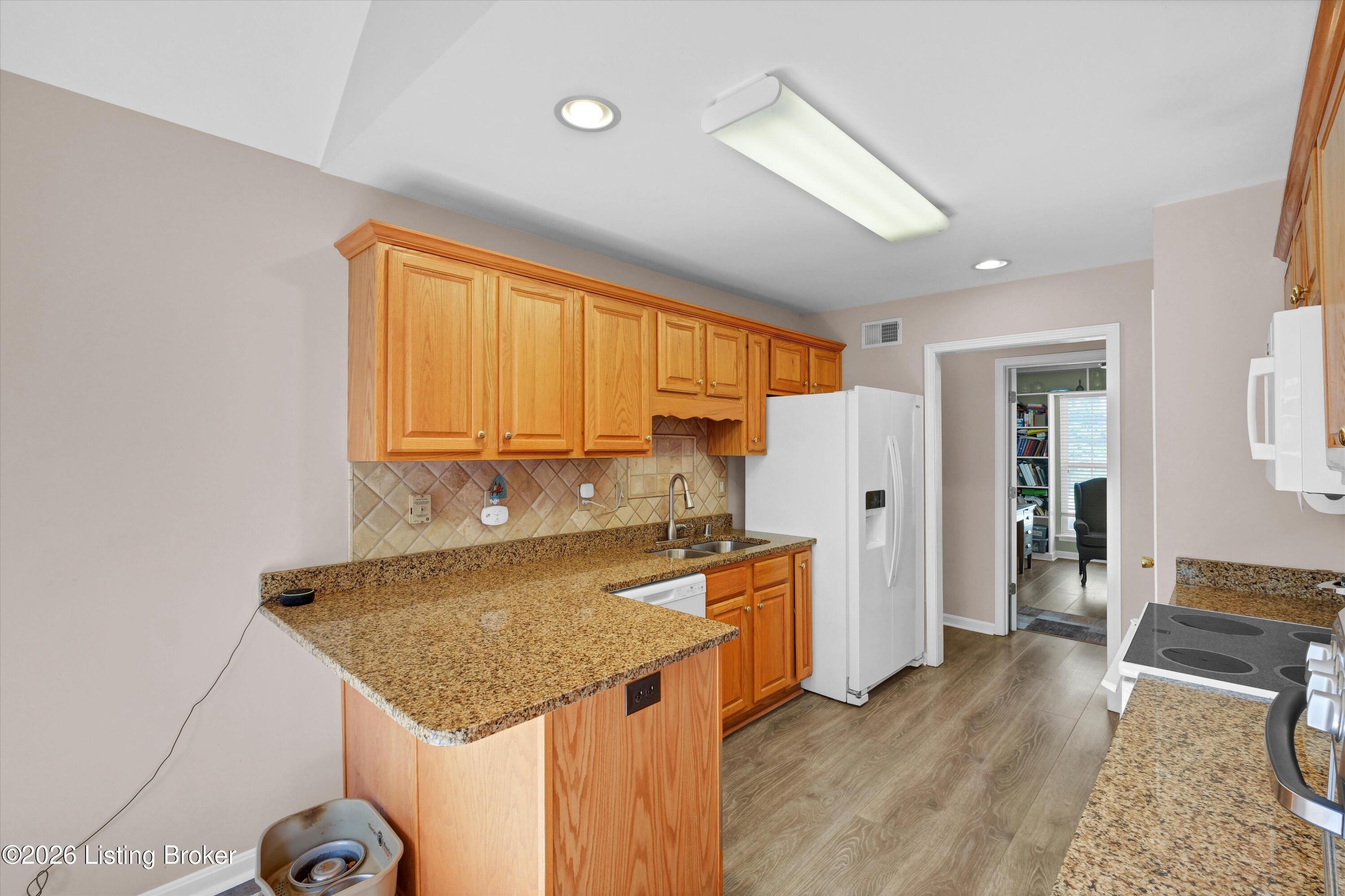 7309 Spring Run Dr Property Photo 10