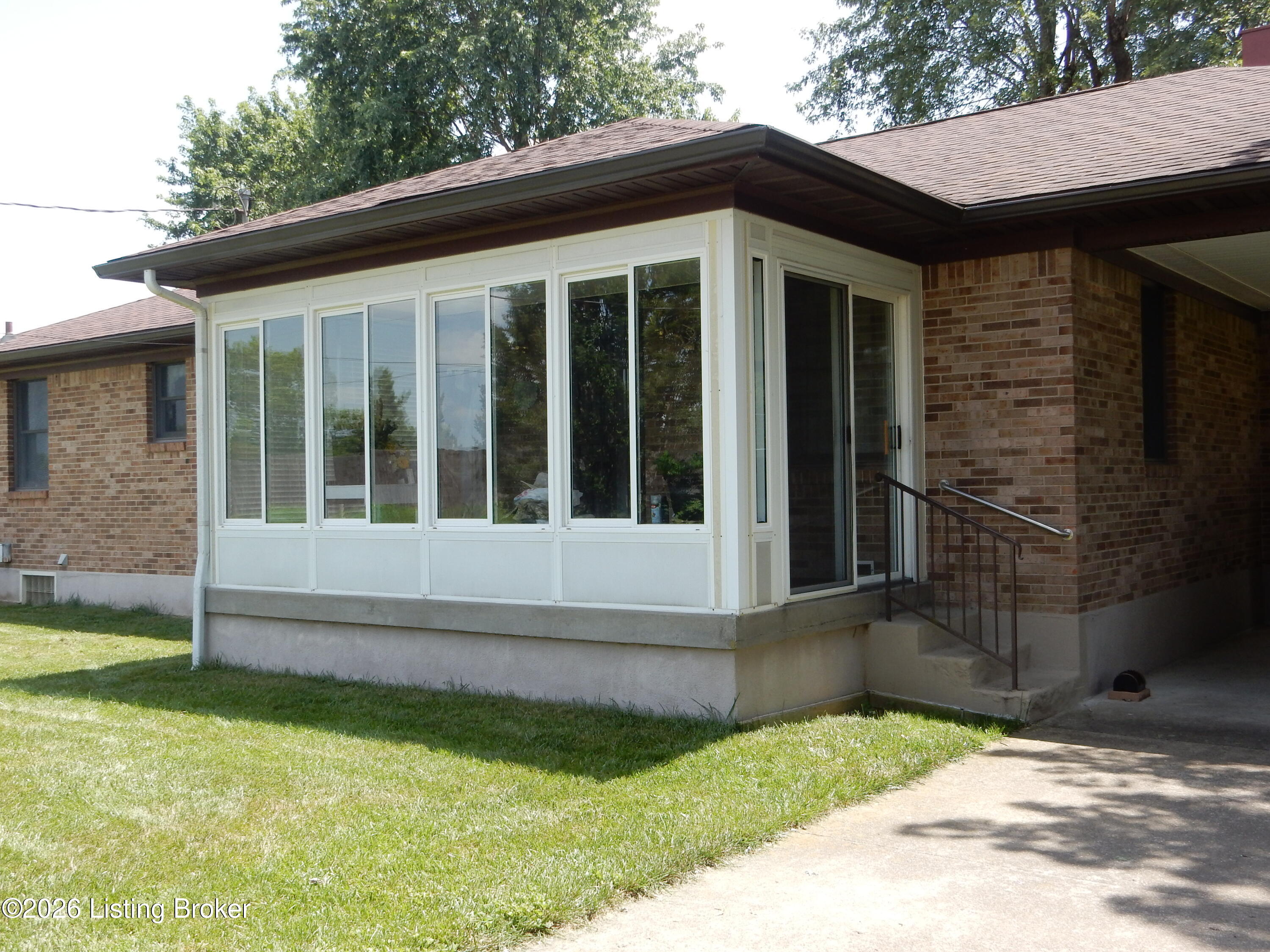 444 Cedar Grove Rd Property Photo 3