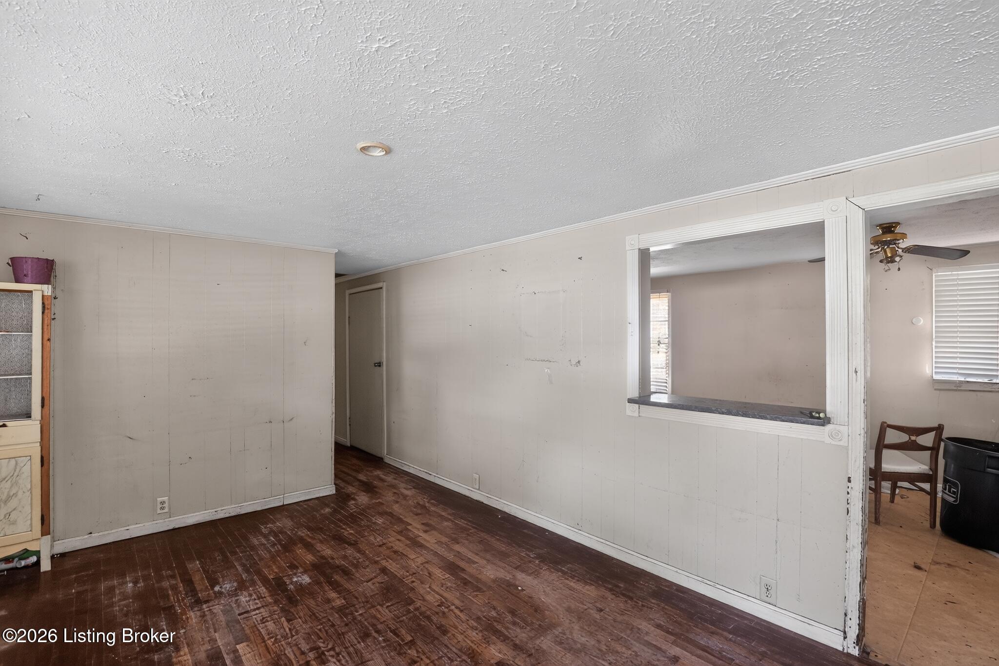 3834 Cook St Property Photo 16