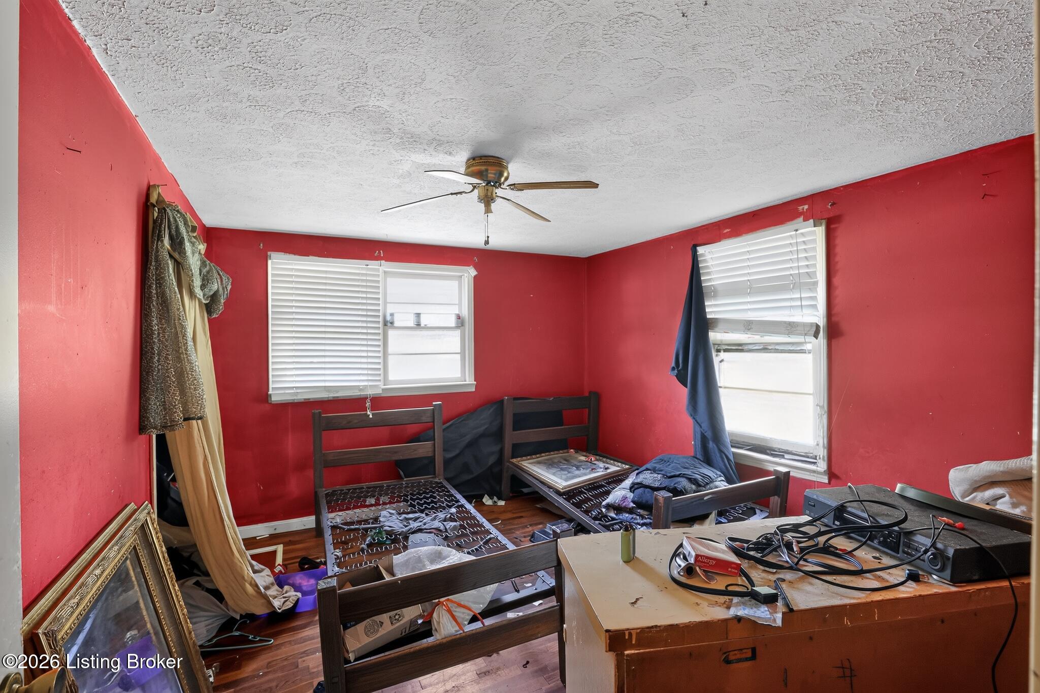 3834 Cook St Property Photo 24