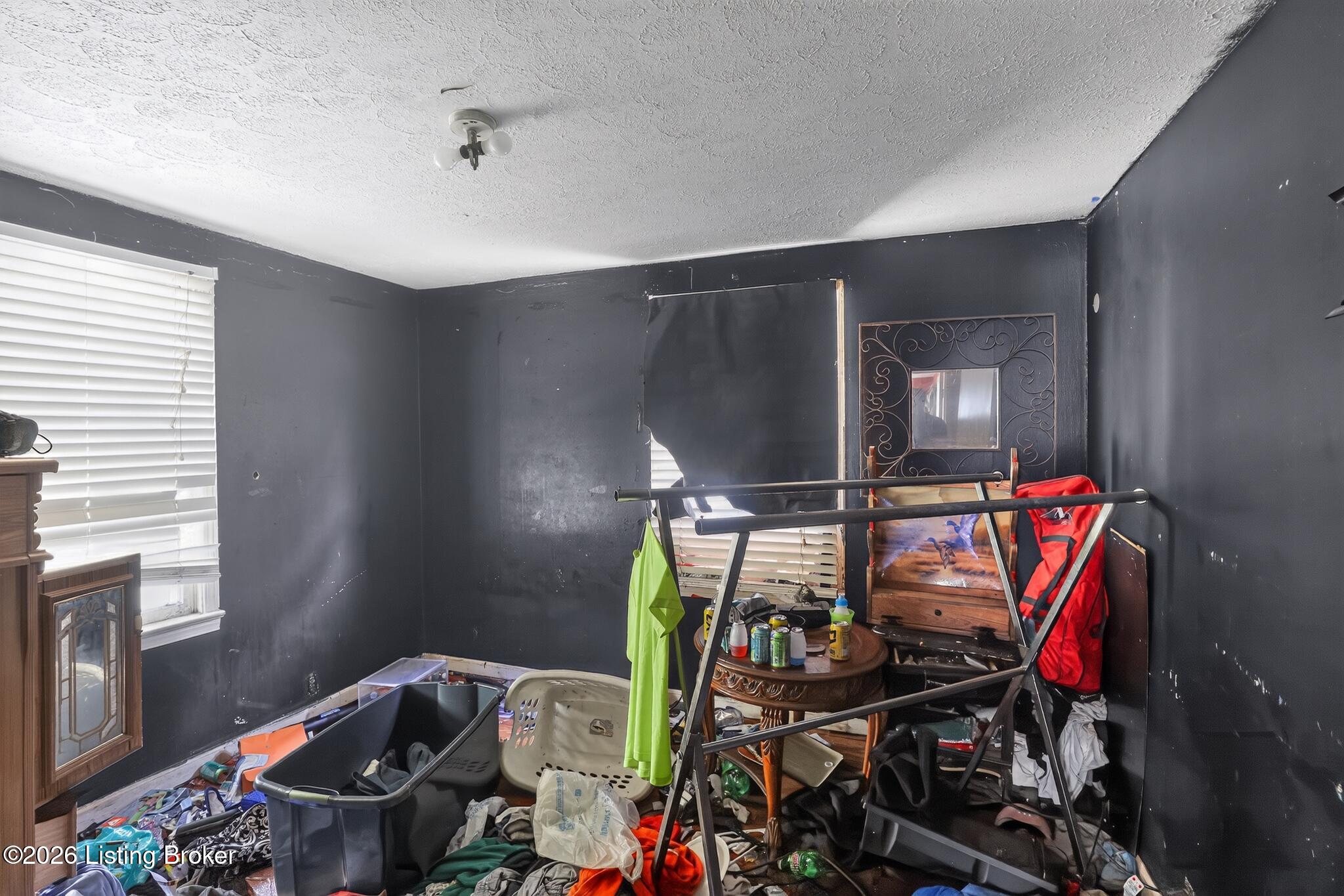 3834 Cook St Property Photo 25