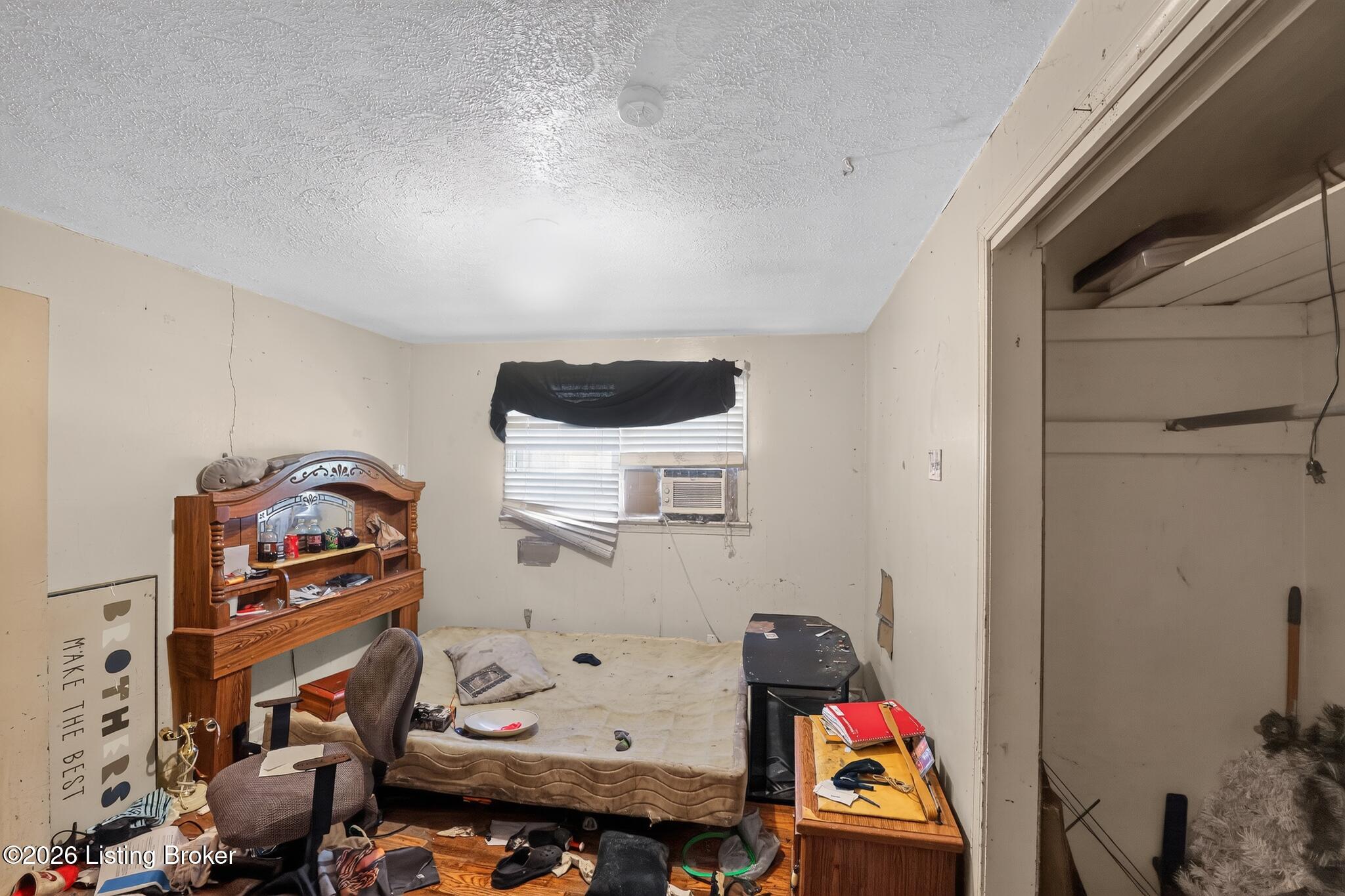 3834 Cook St Property Photo 26