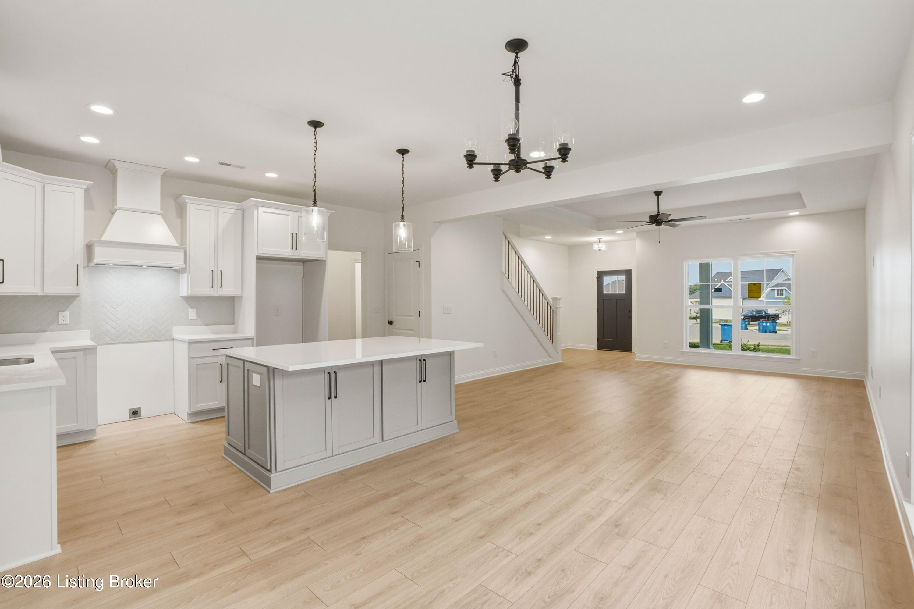 1204 Divot Way Property Photo 2