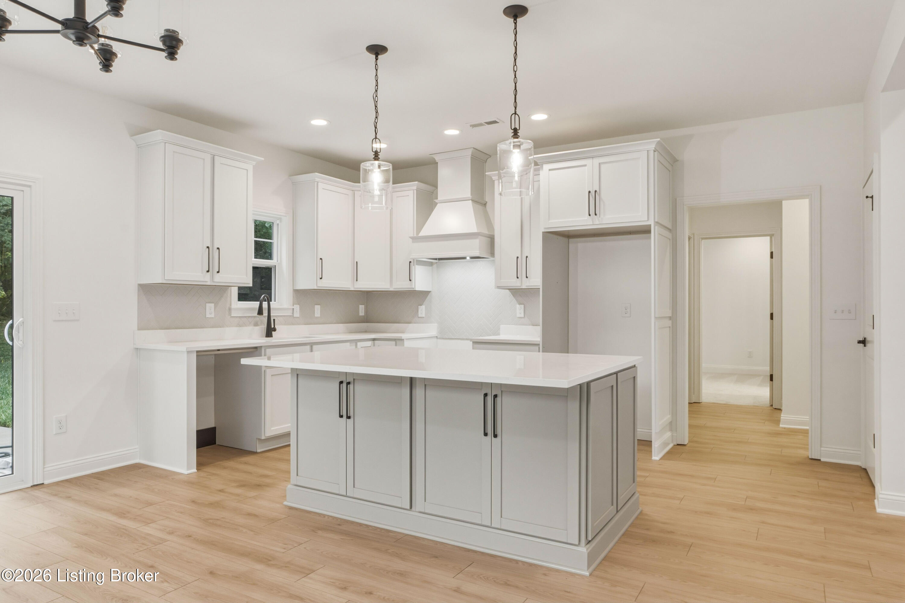 1204 Divot Way Property Photo 3
