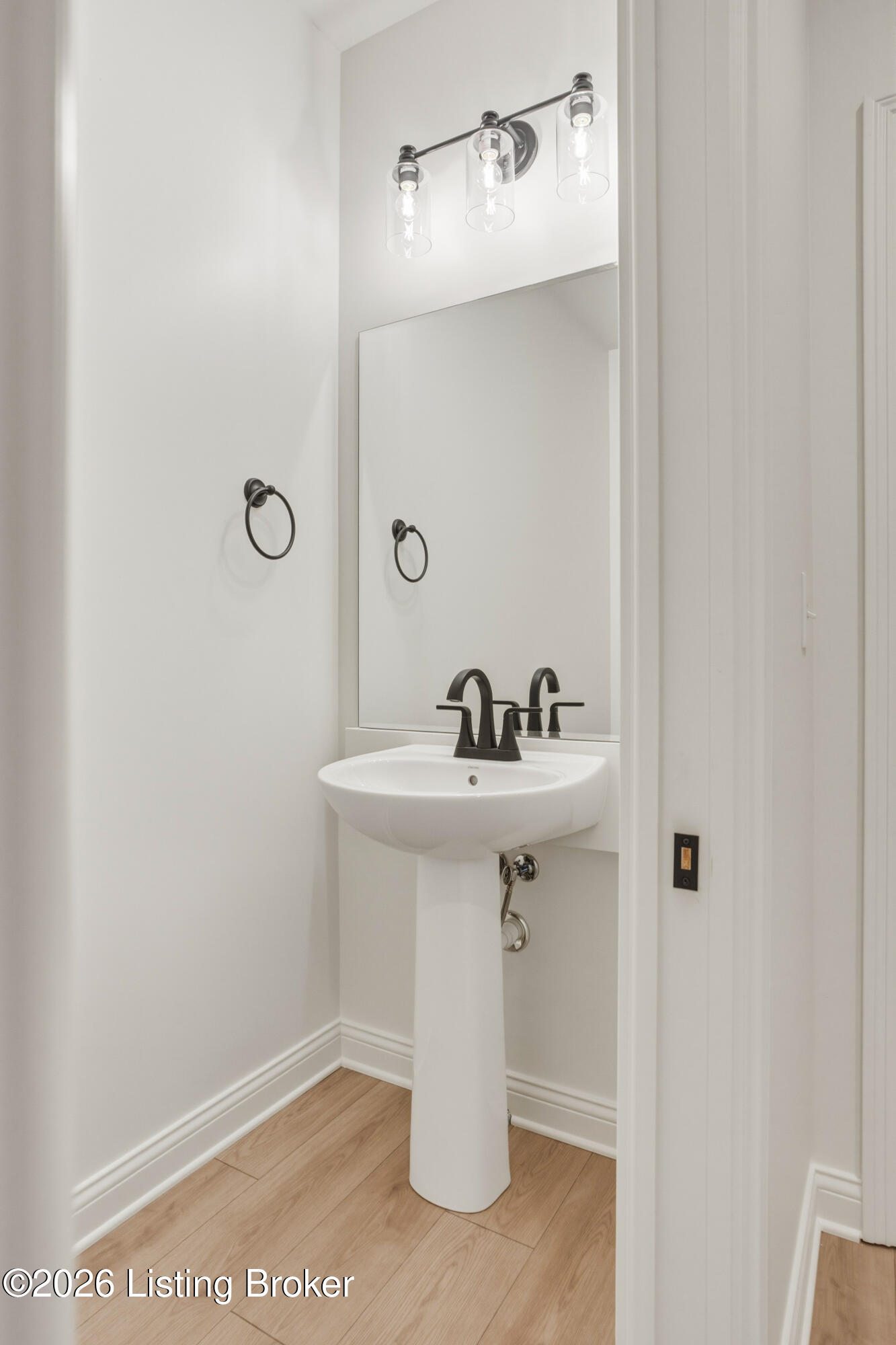 1204 Divot Way Property Photo 21