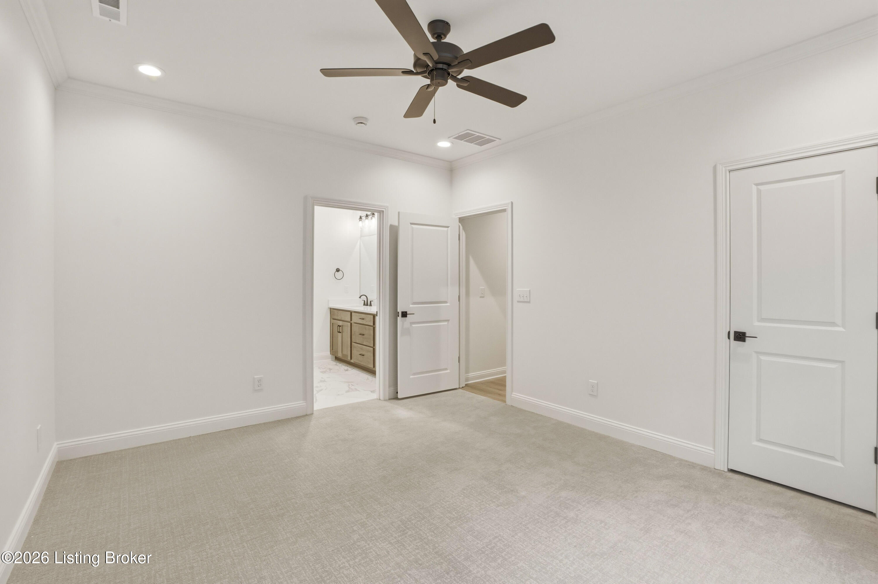 1204 Divot Way Property Photo 25