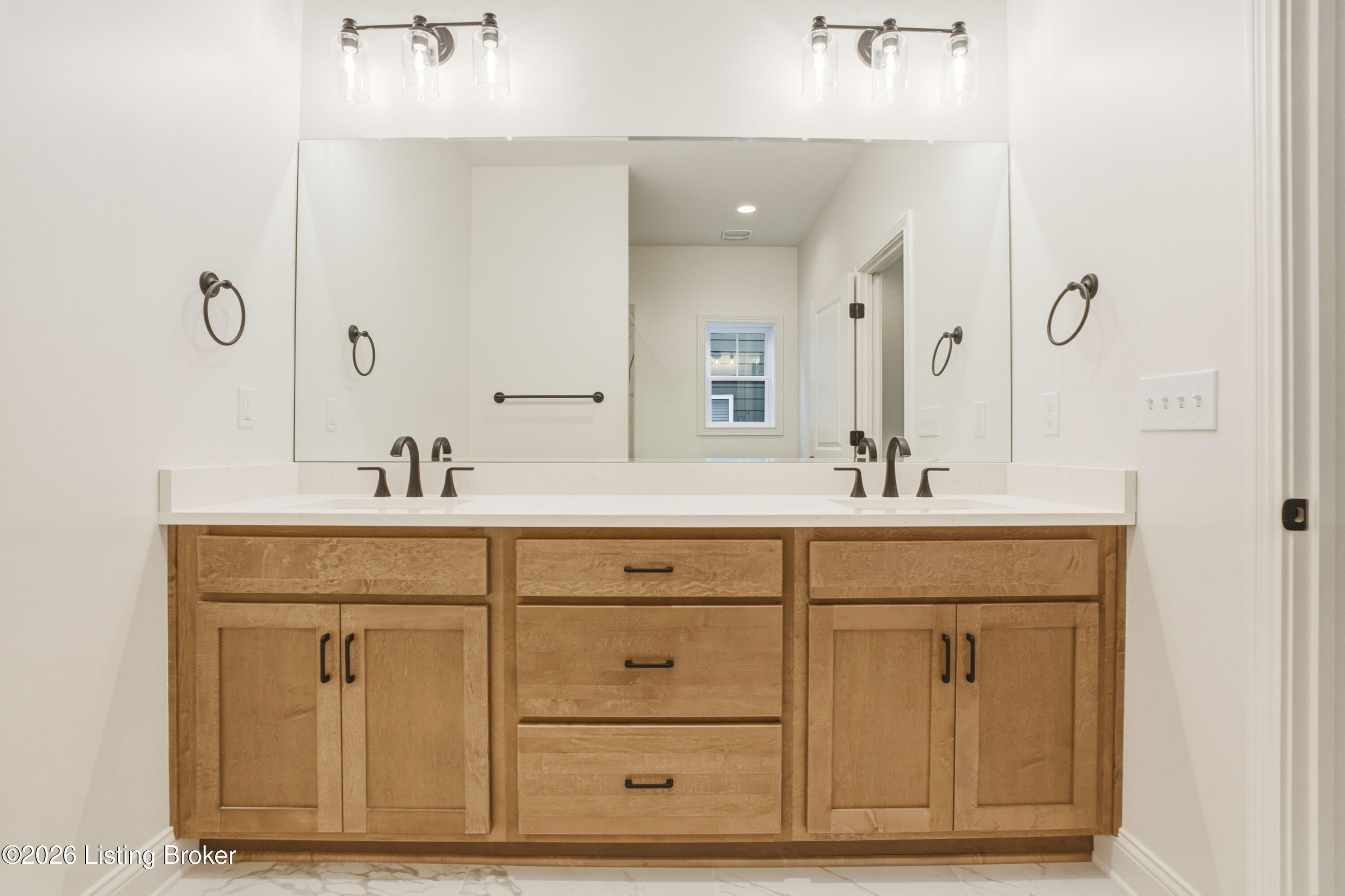 1204 Divot Way Property Photo 29