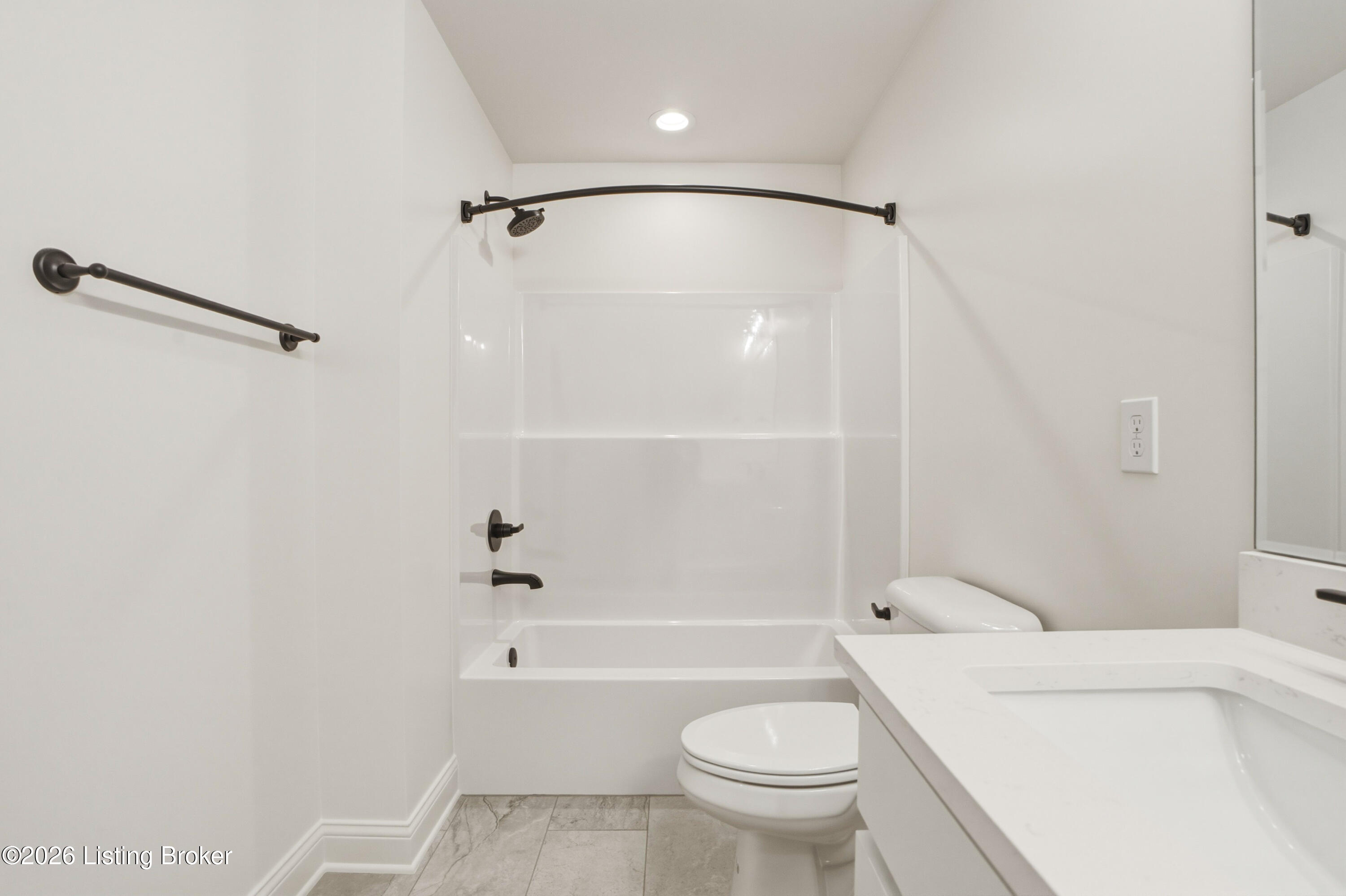 1204 Divot Way Property Photo 38