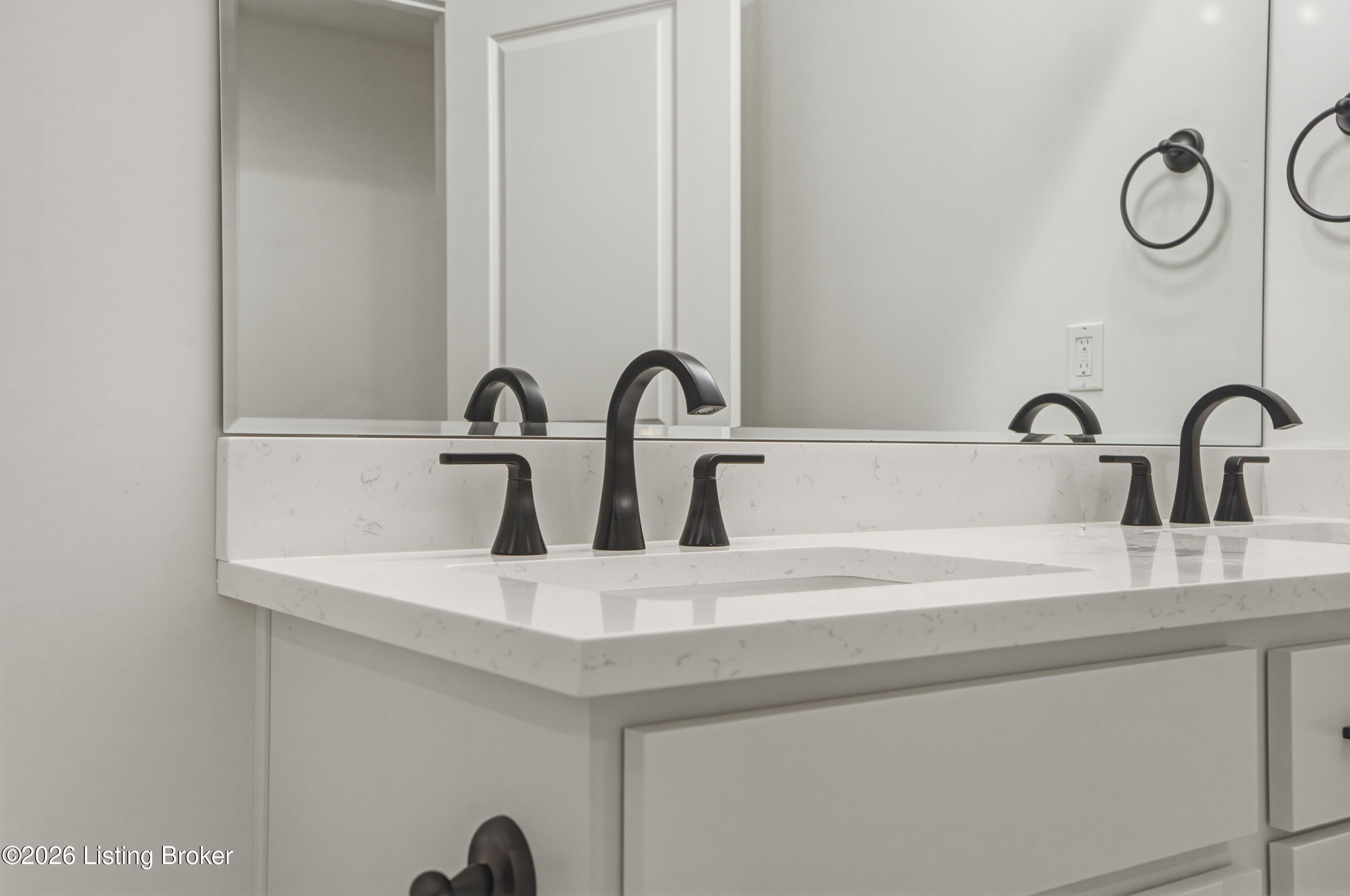 1204 Divot Way Property Photo 40