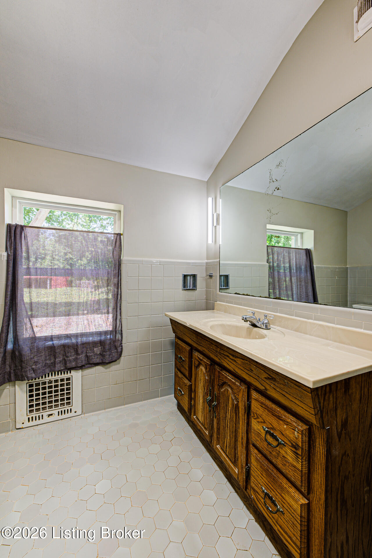 302 Eminence Pike Property Photo 54