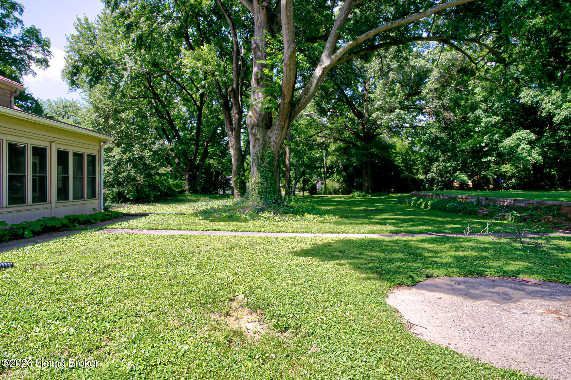 302 Eminence Pike Property Photo 70