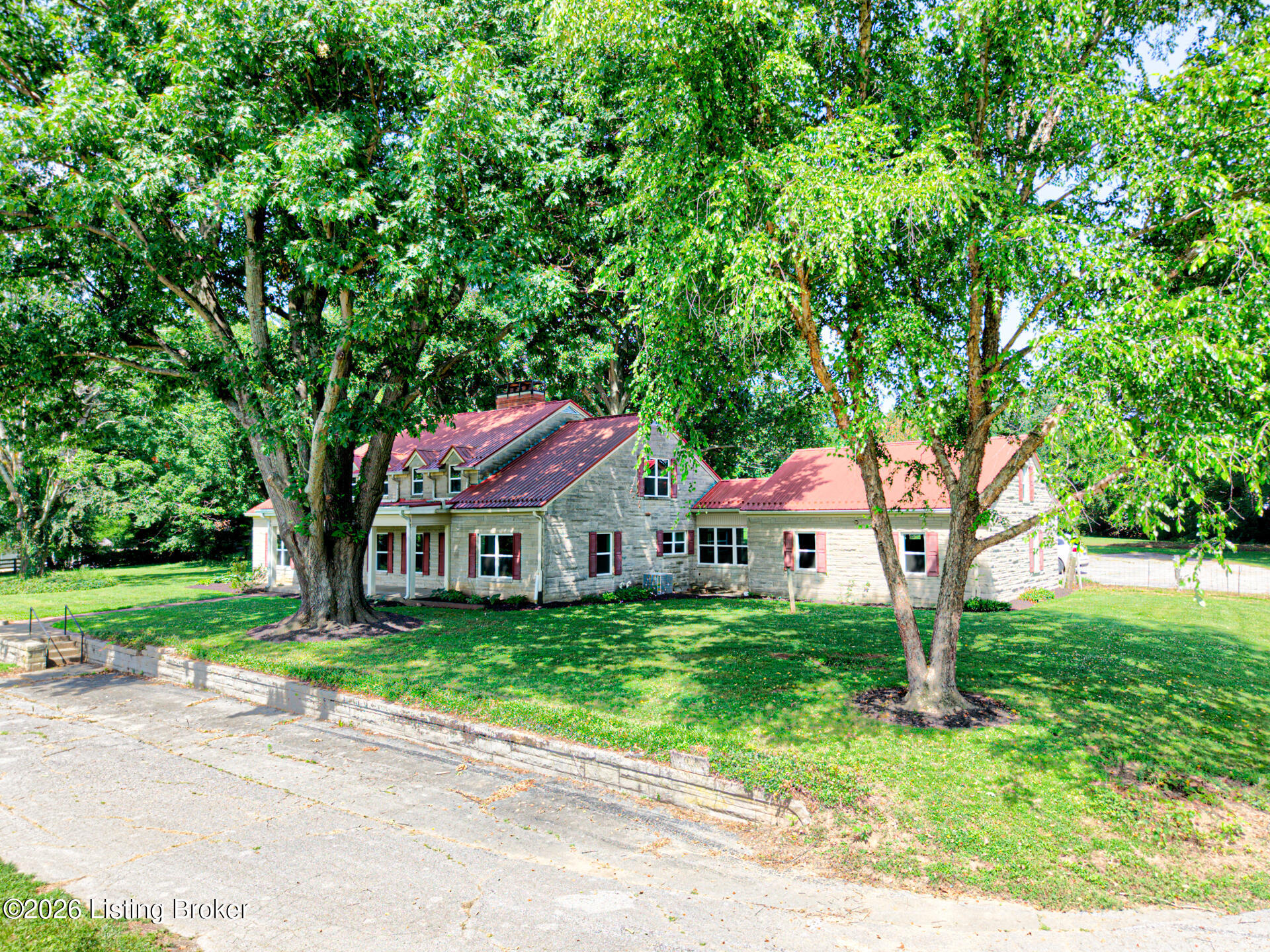 302 Eminence Pike Property Photo 74
