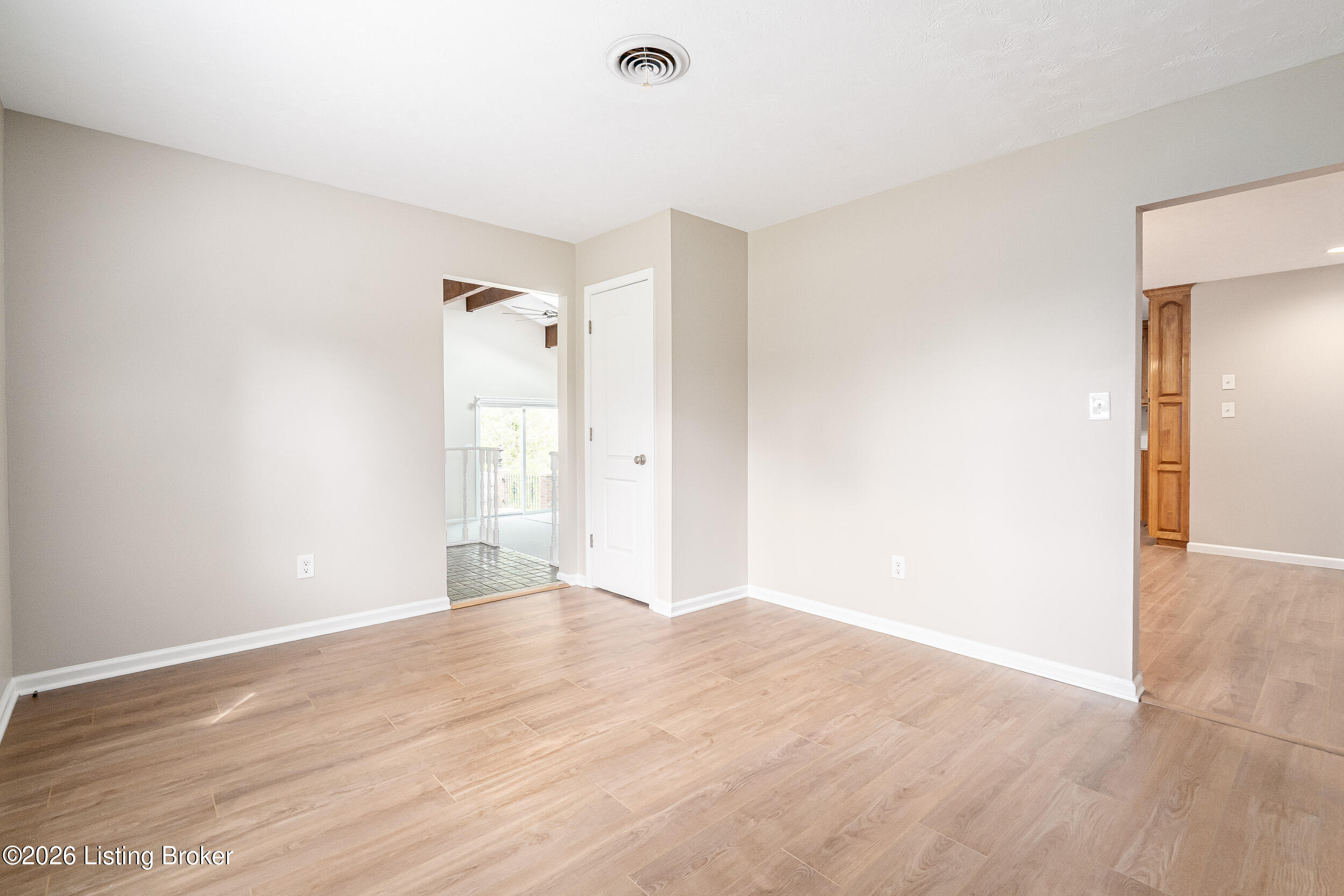 11603 Brentlinger Ln Property Photo 9